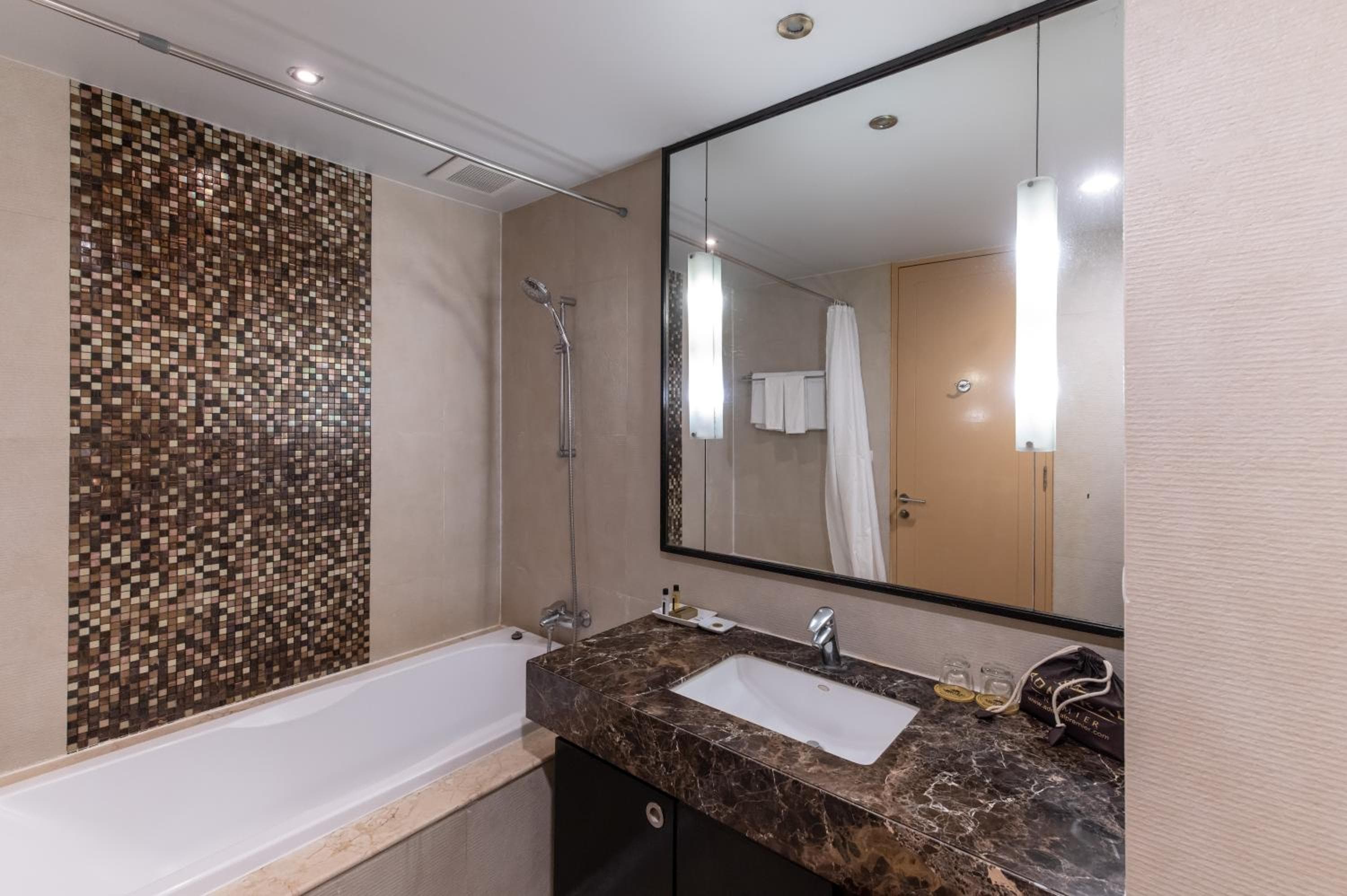 Admiral Premier Bangkok — 30