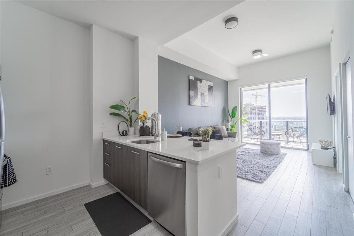 TR Miami 2 Bedroom Condo und Studio mit Balkon — 22