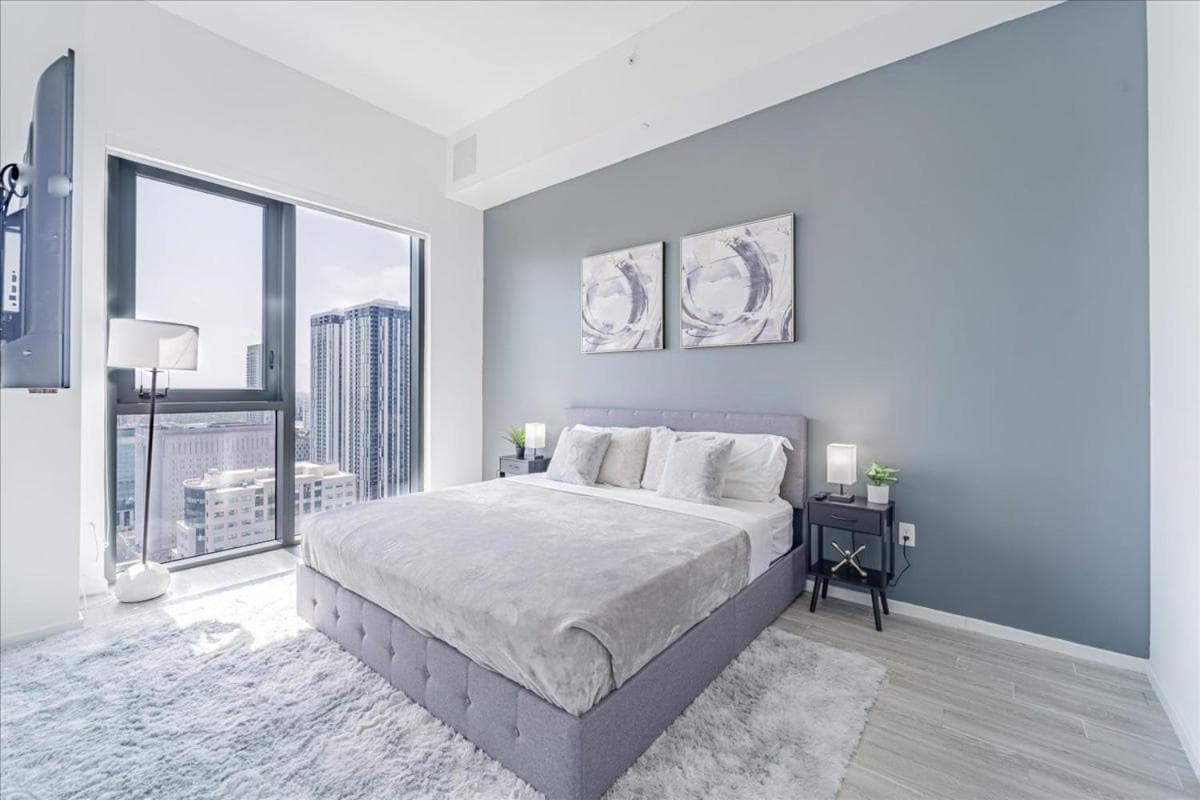 Devereaux Miami 2 Bedroom, 1 Bedroom, and Studio Condos with Balconies — 26