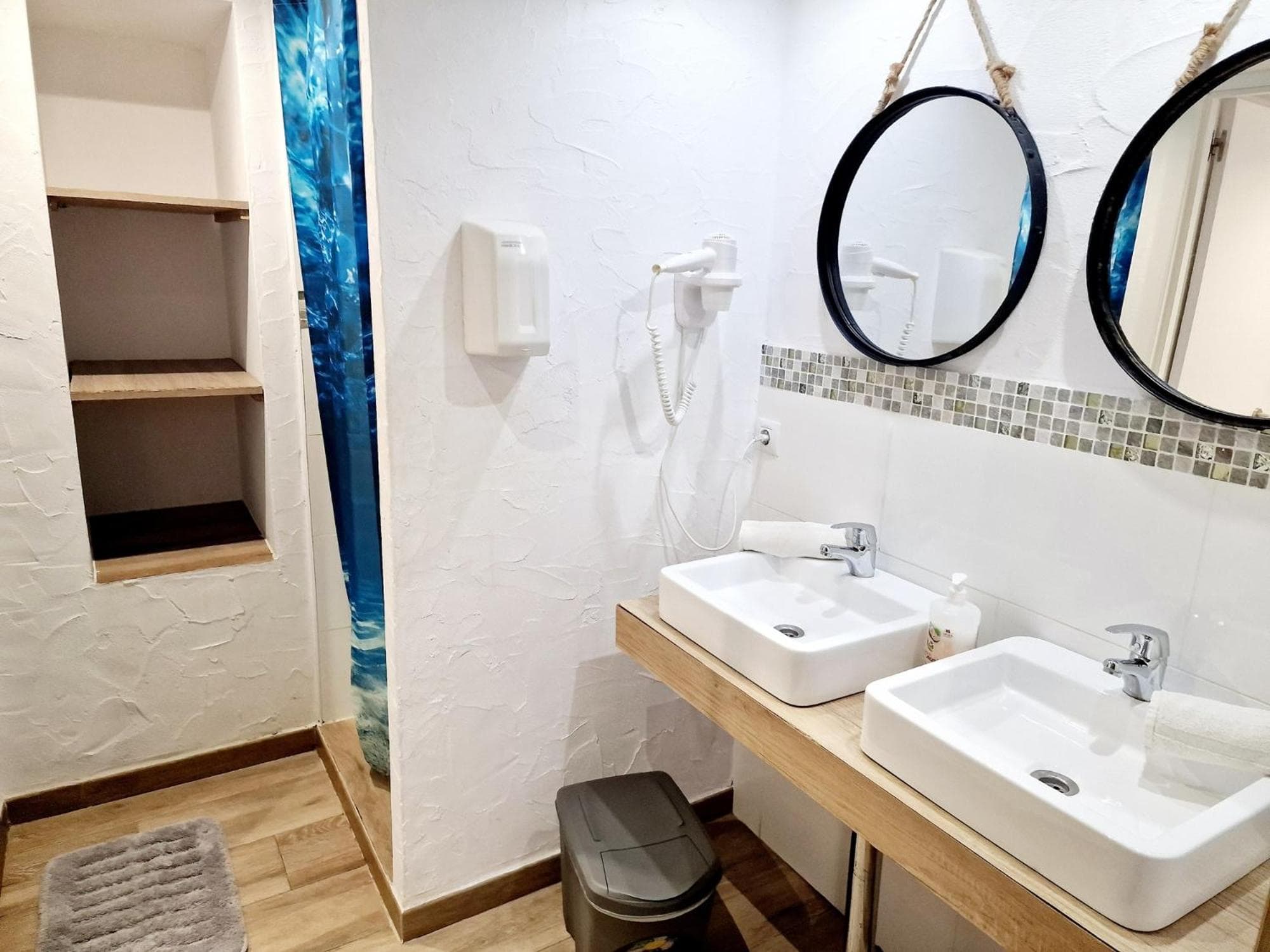 Y Hostel - Ostello della gioventù — 18