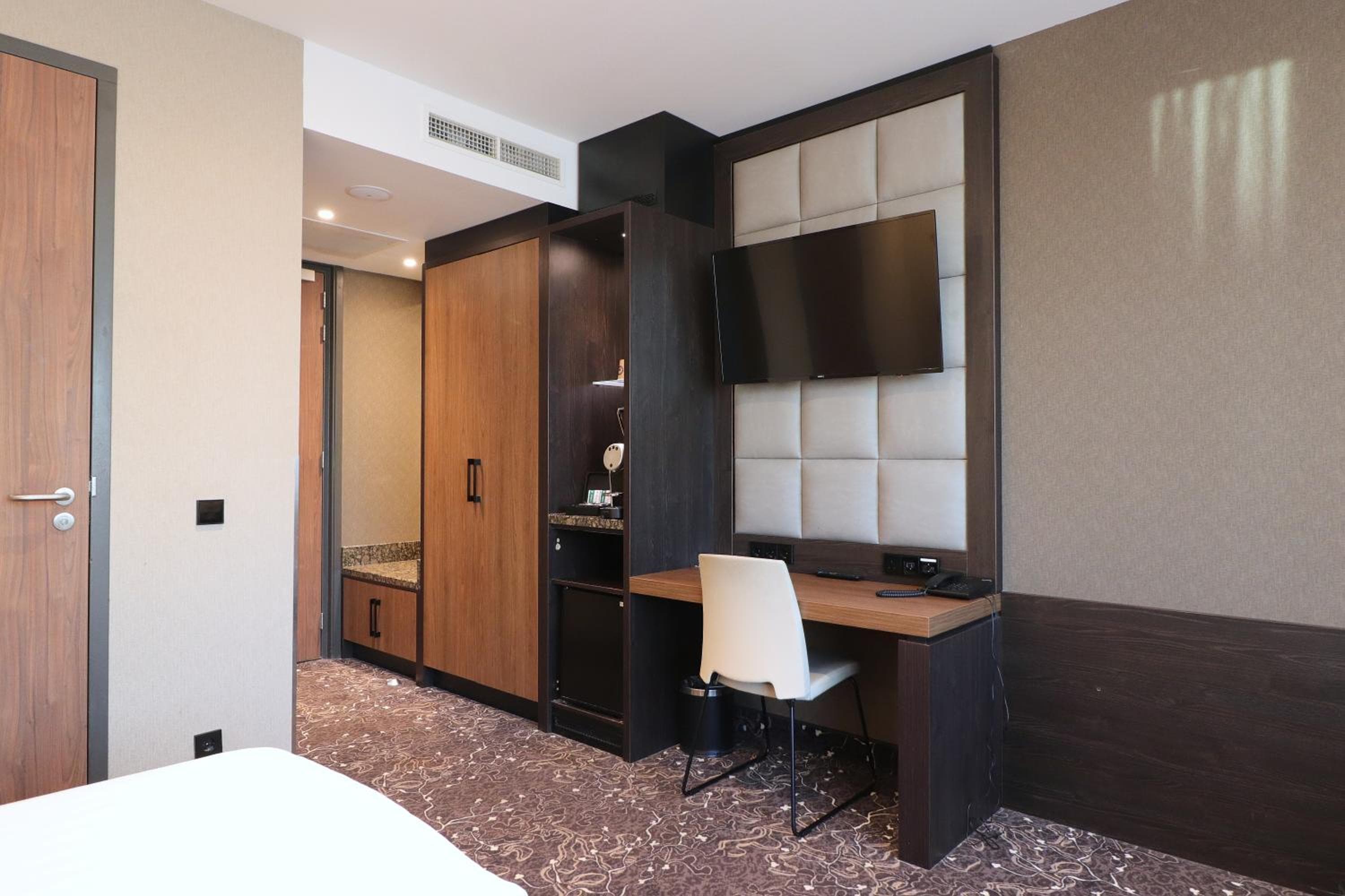 Hotel Levell — 7