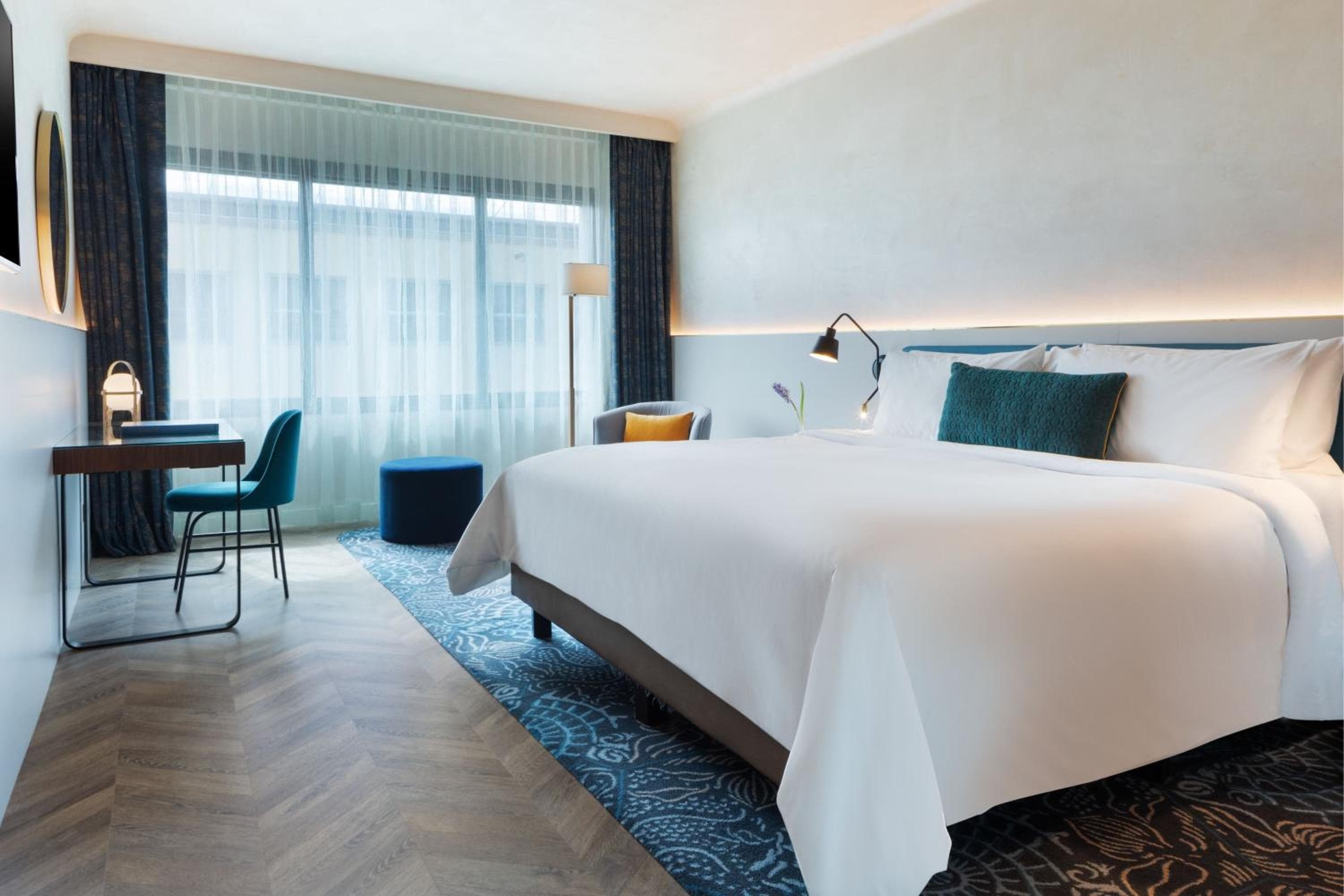 Renaissance Barcelona Hotel — 15
