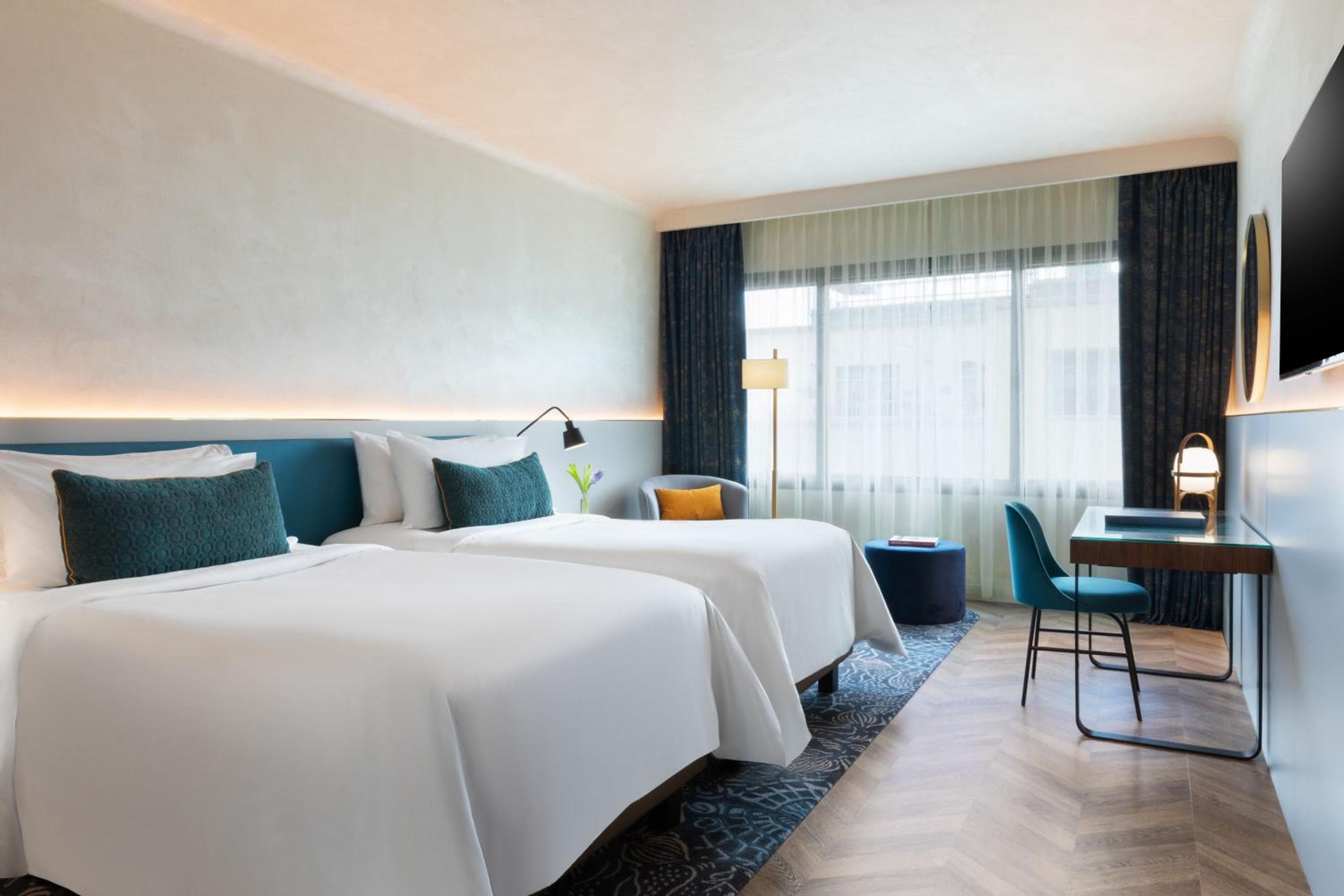 Renaissance Barcelona Hotel — 17