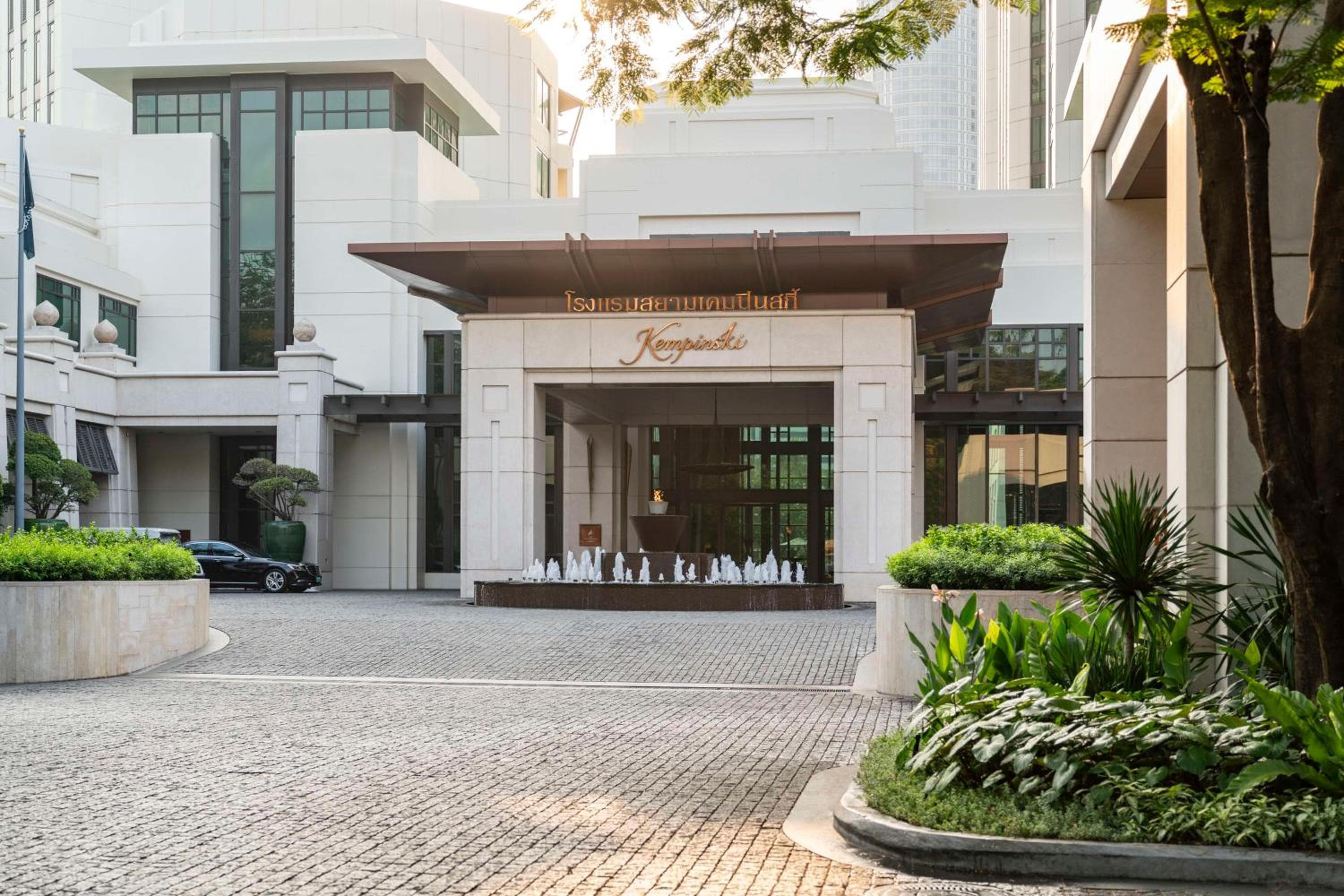 Siam Kempinski Hotel Bangkok — 13
