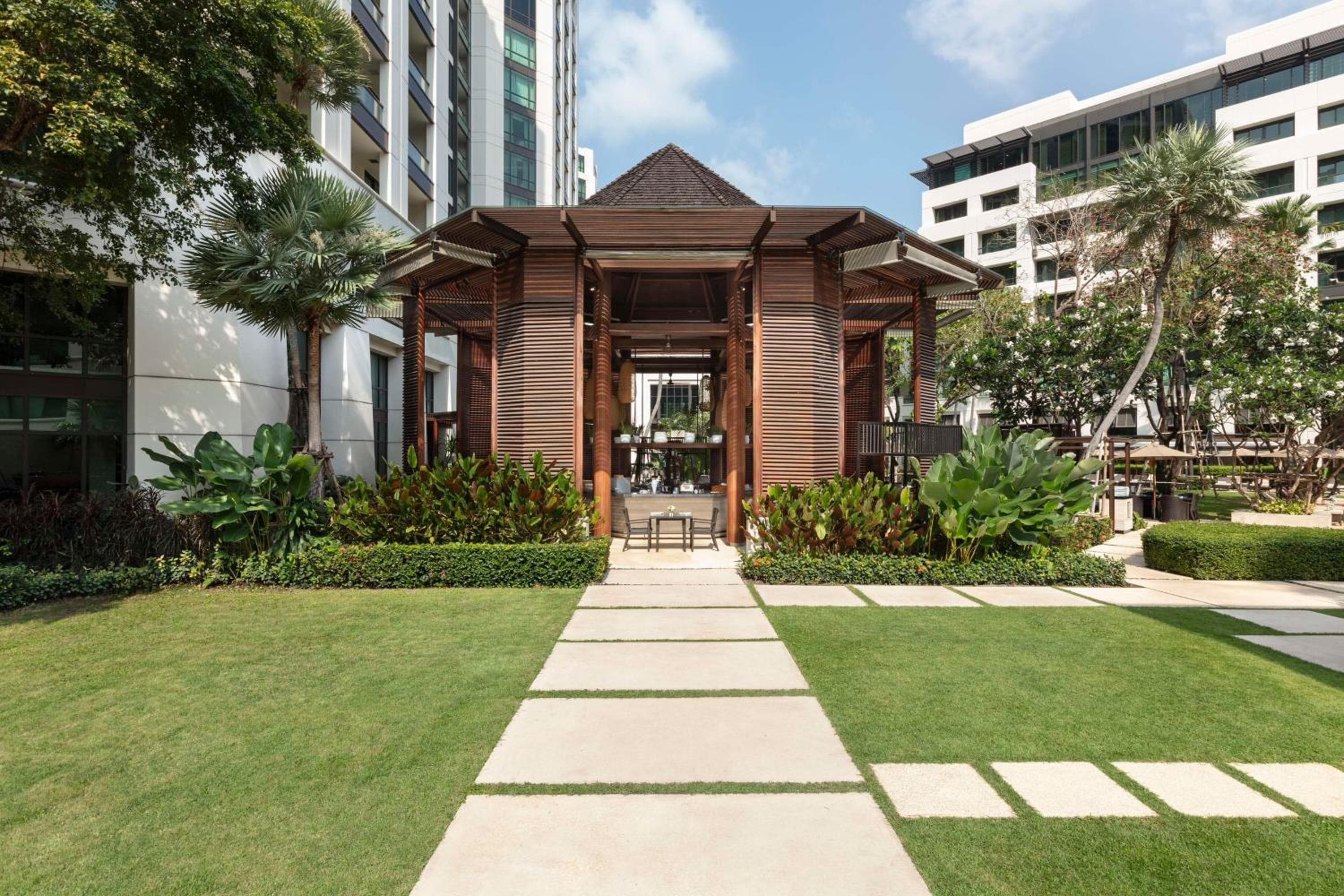 Siam Kempinski Hotel Bangkok — 22