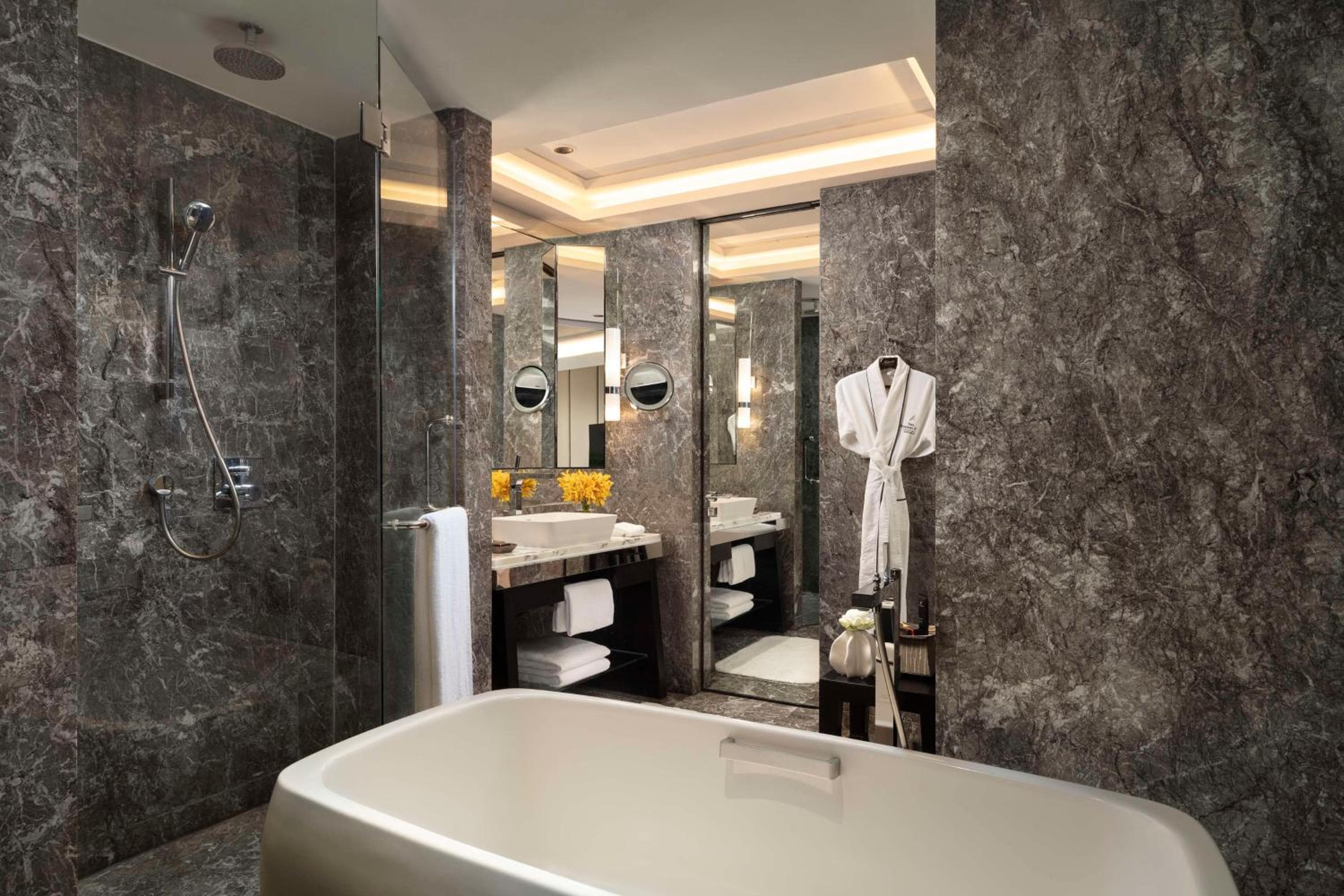 Siam Kempinski Hotel Bangkok — 22