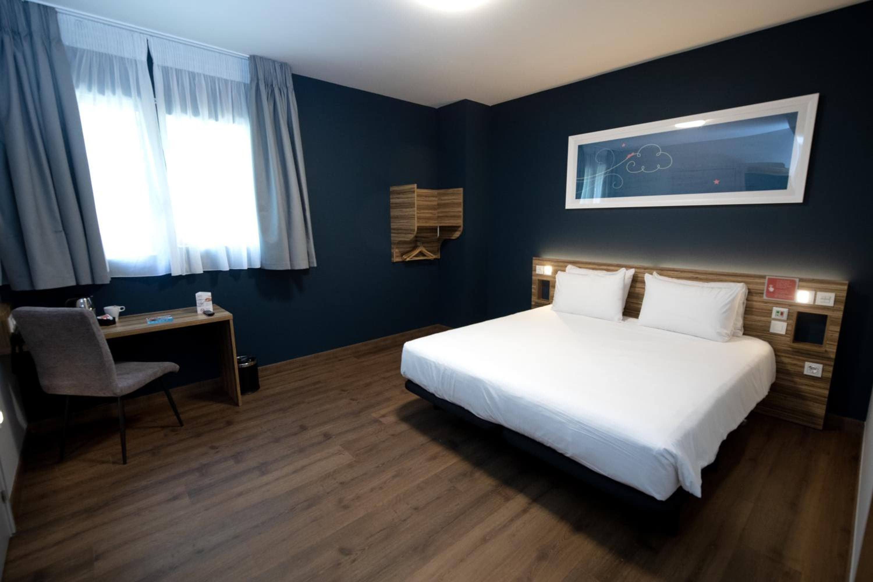 Travelodge Madrid Alcalá — 14