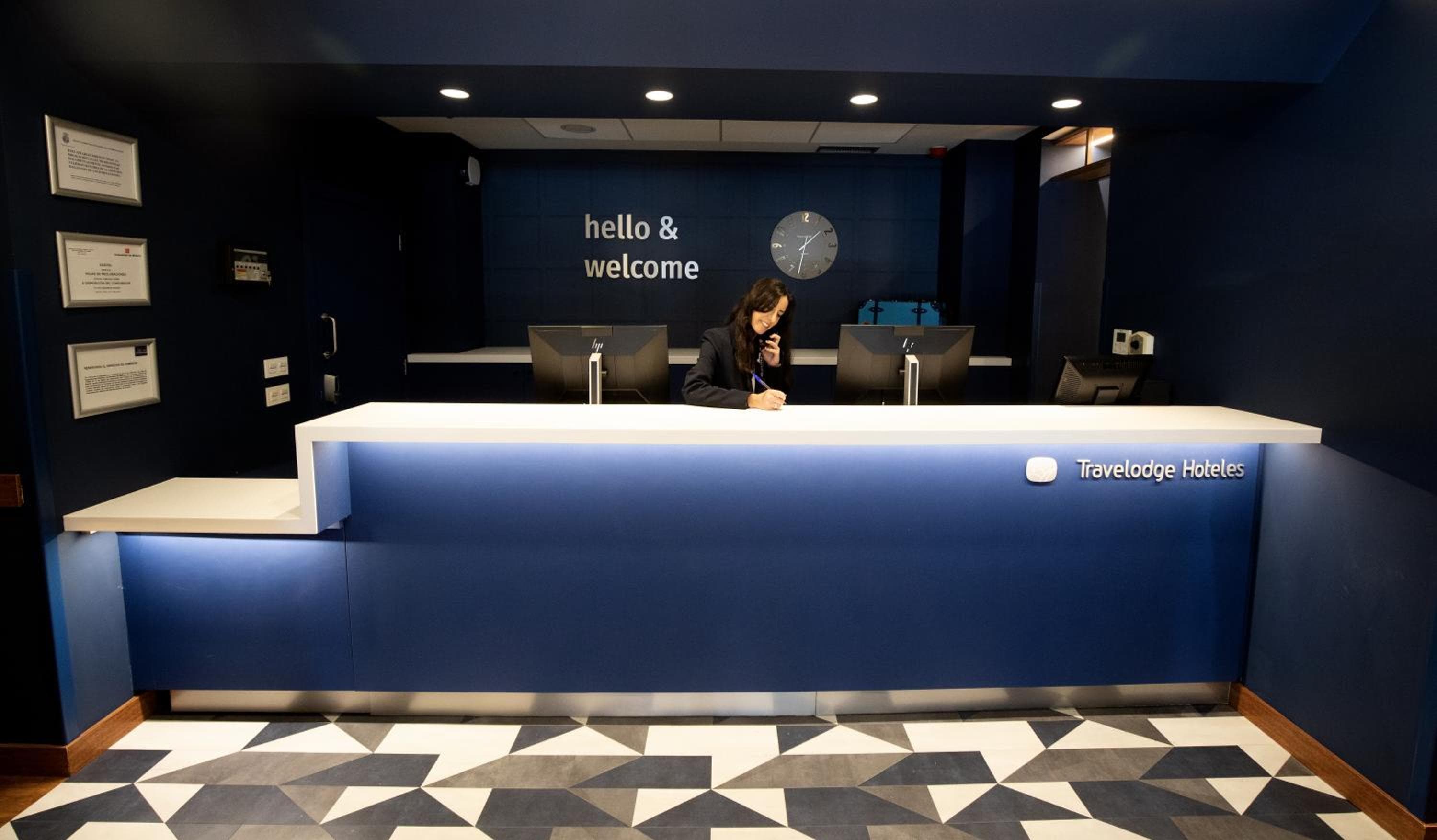 Travelodge Madrid Alcalá — 28