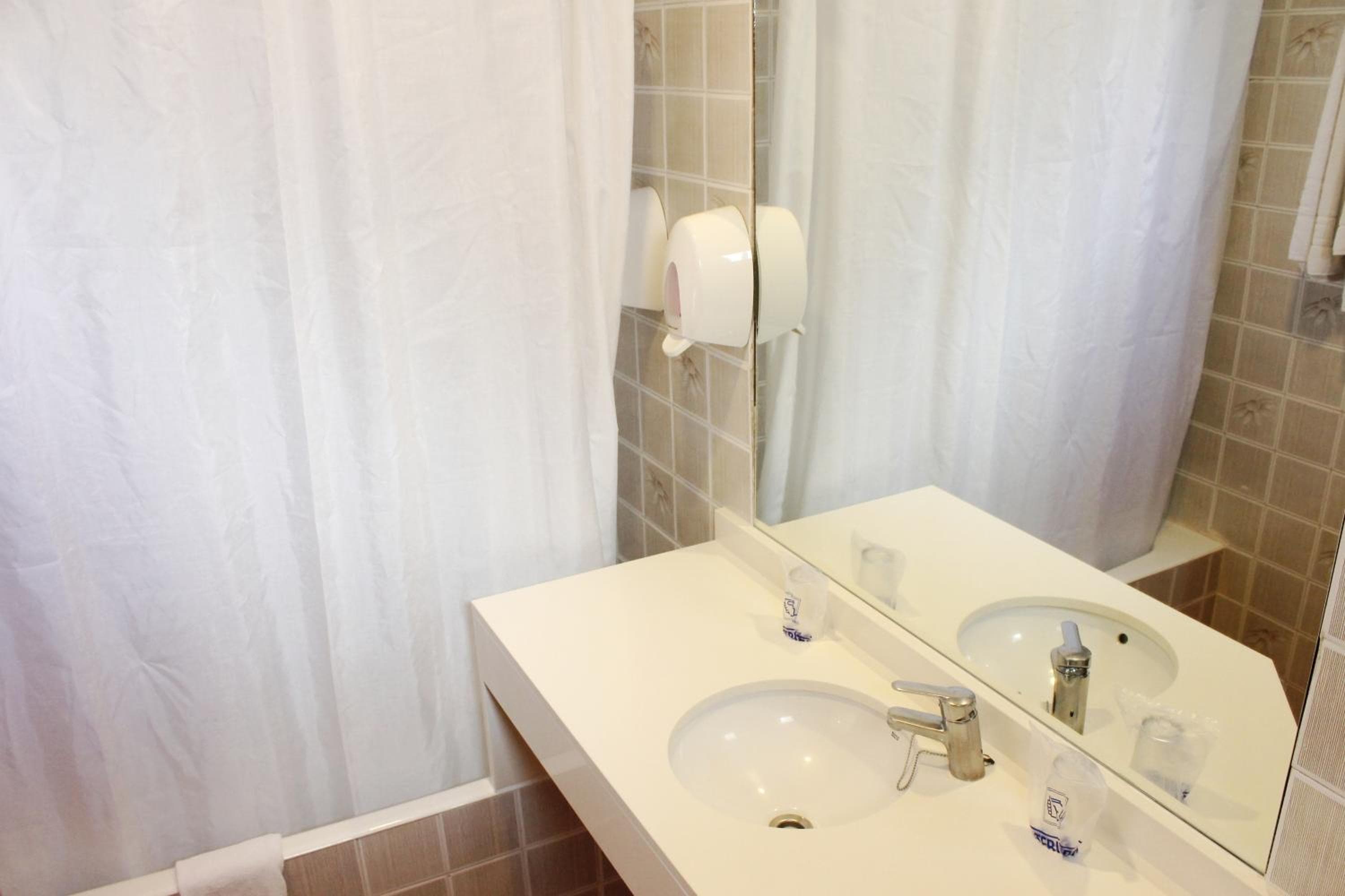 Hotel Amic Colon — 12