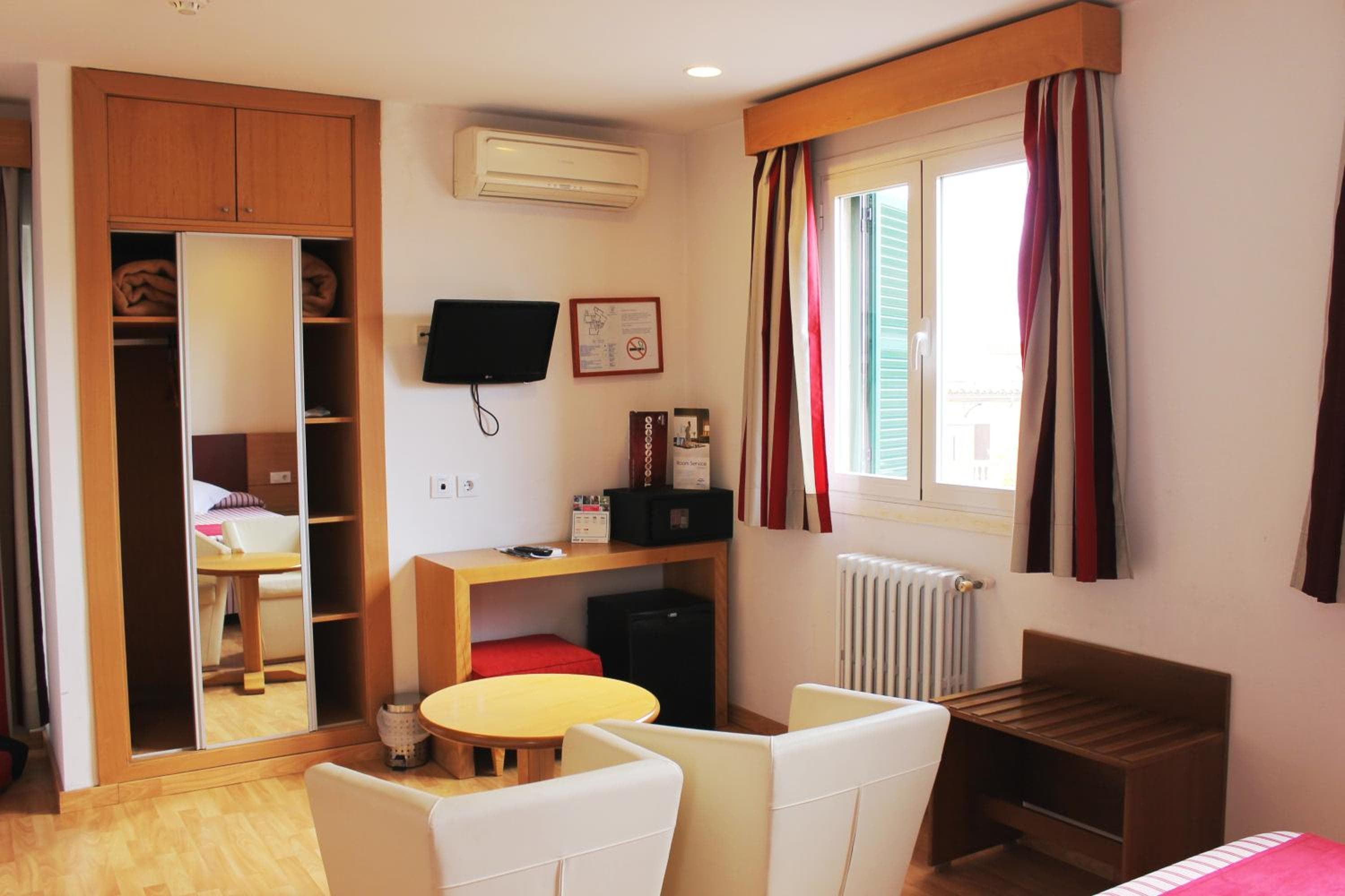 Hotel Amic Colon — 7