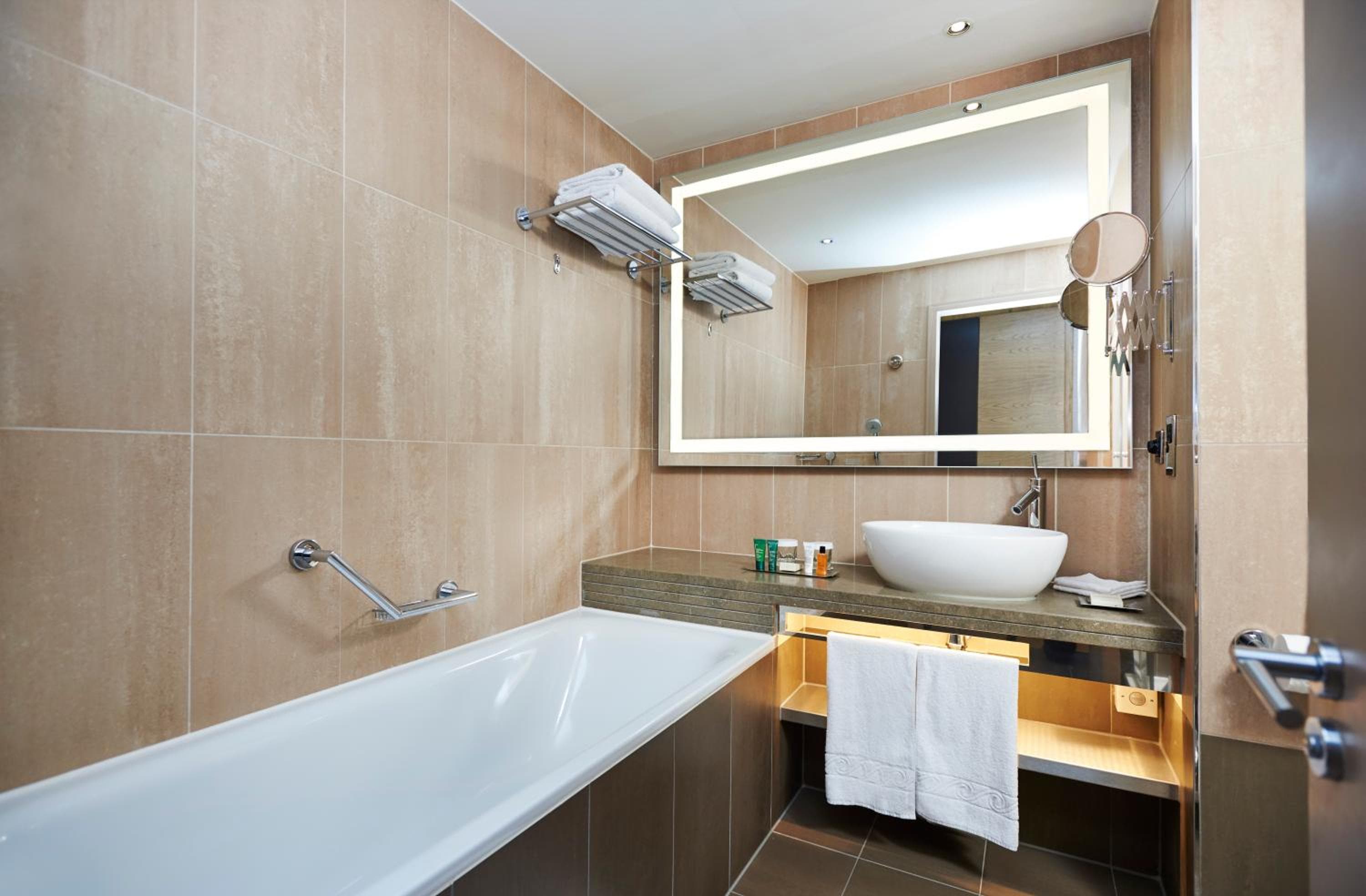 Hilton Puente de la Torre de Londres — 16