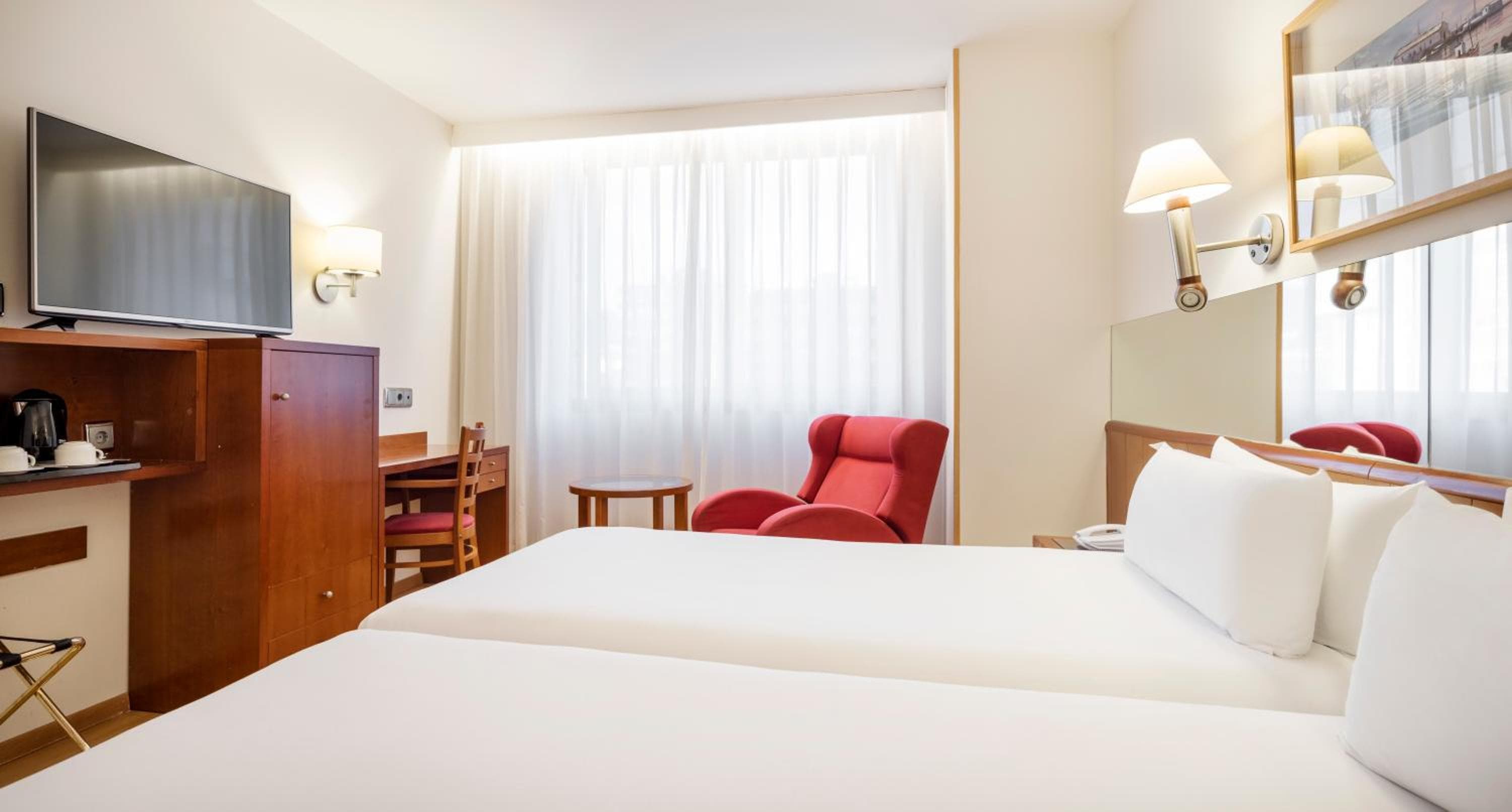 Ilunion Les Corts Spa — 10
