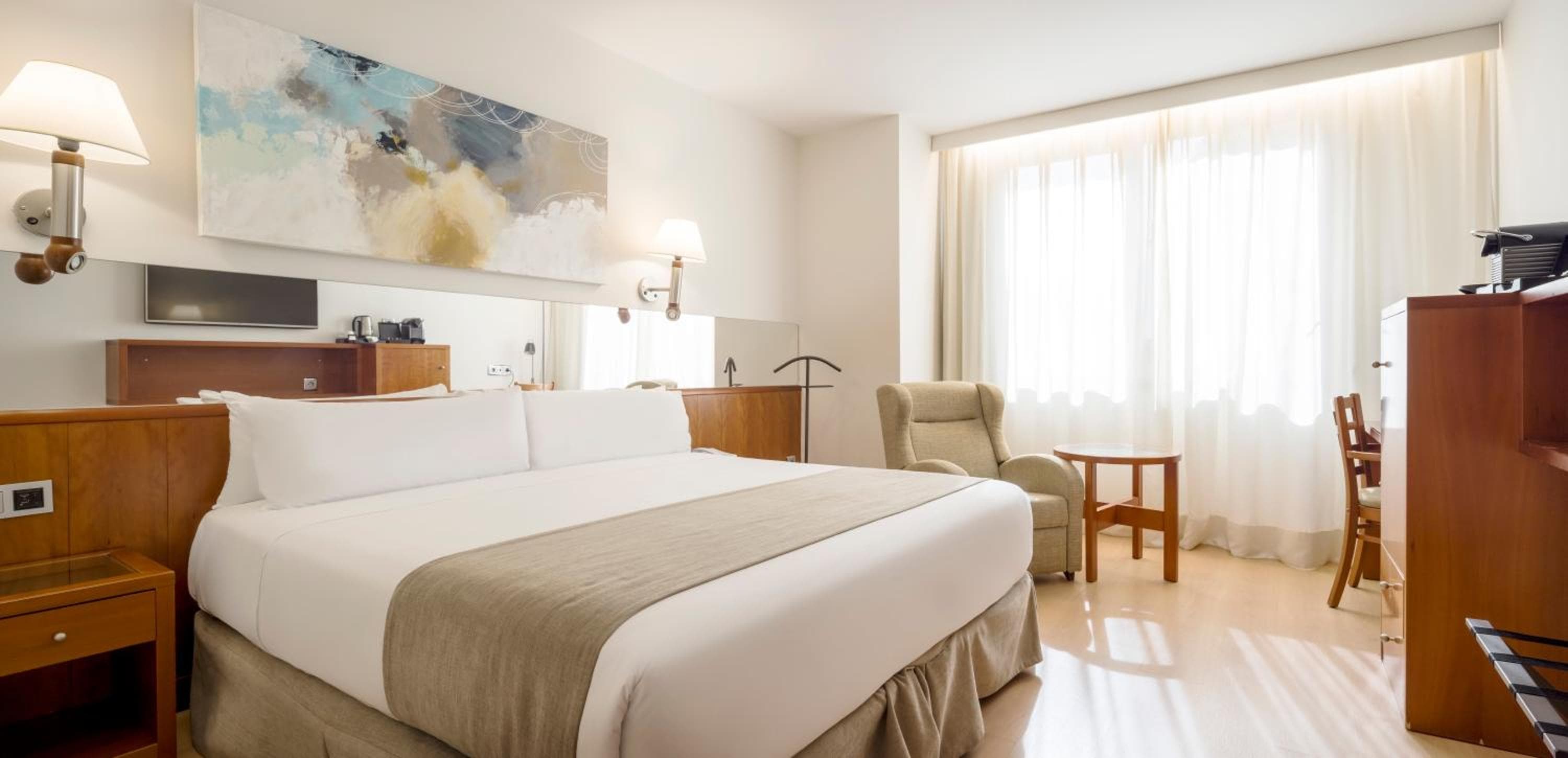Ilunion Les Corts Spa — 12