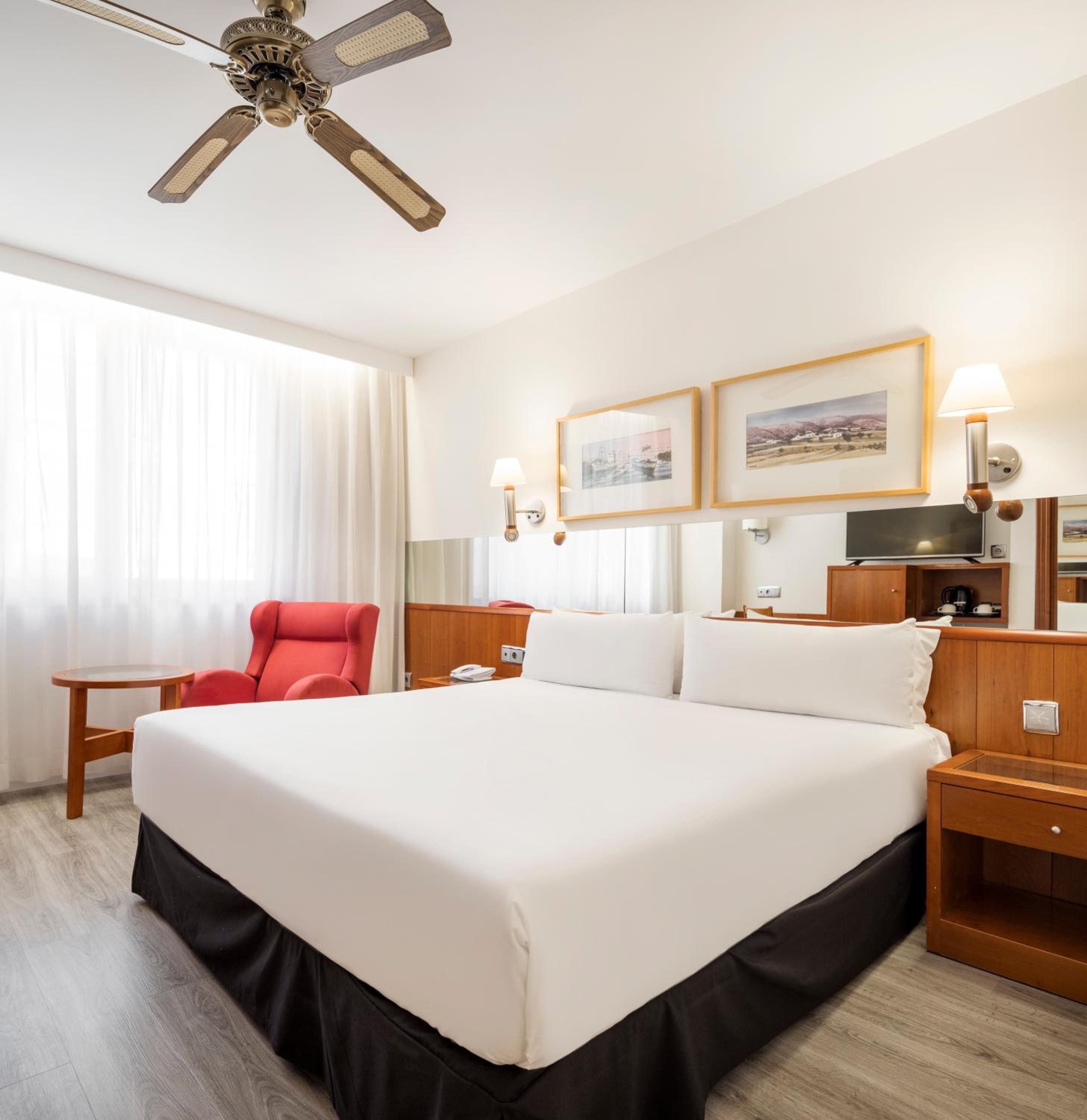 Ilunion Les Corts Spa — 15