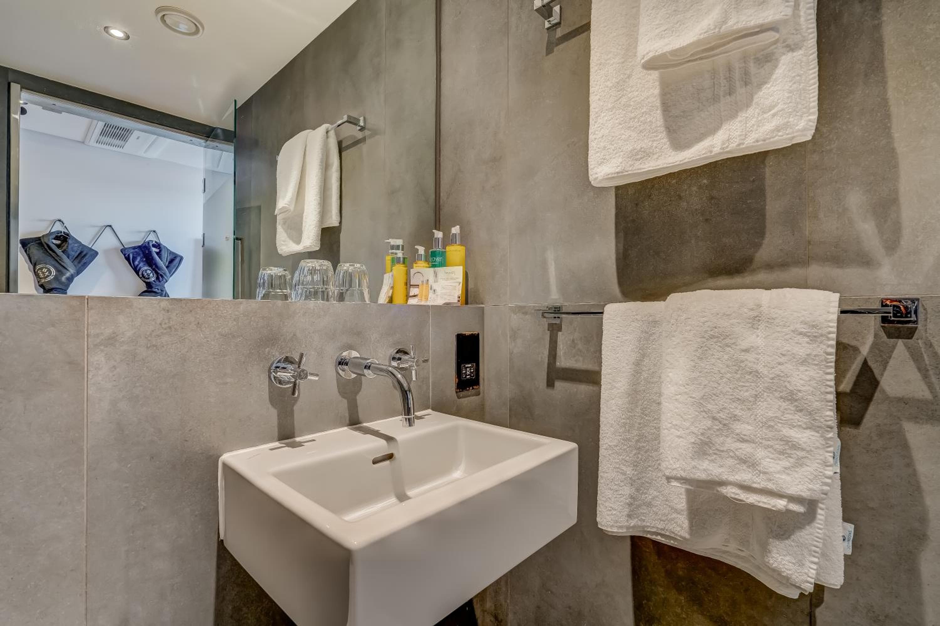 Albergo della Nuova Strada — 25