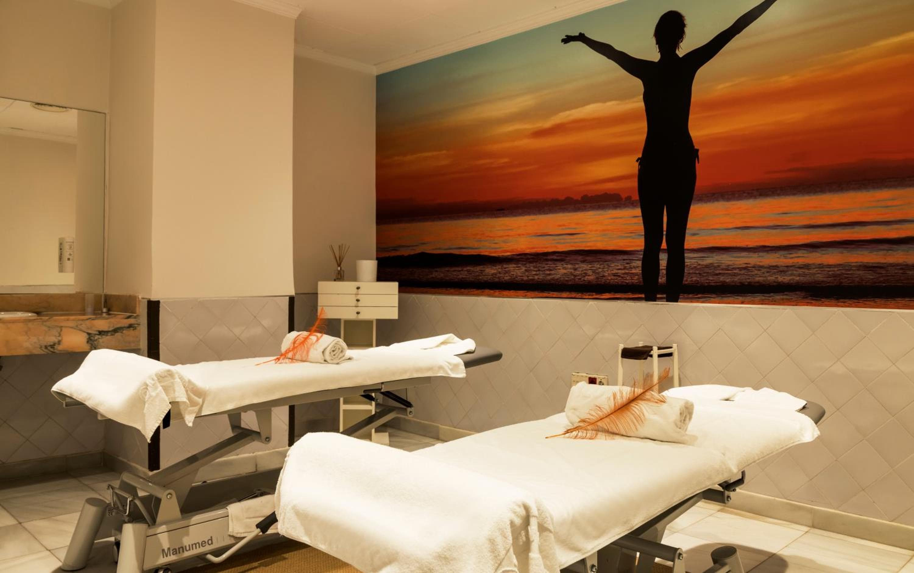 Ilunion Les Corts Spa — 9