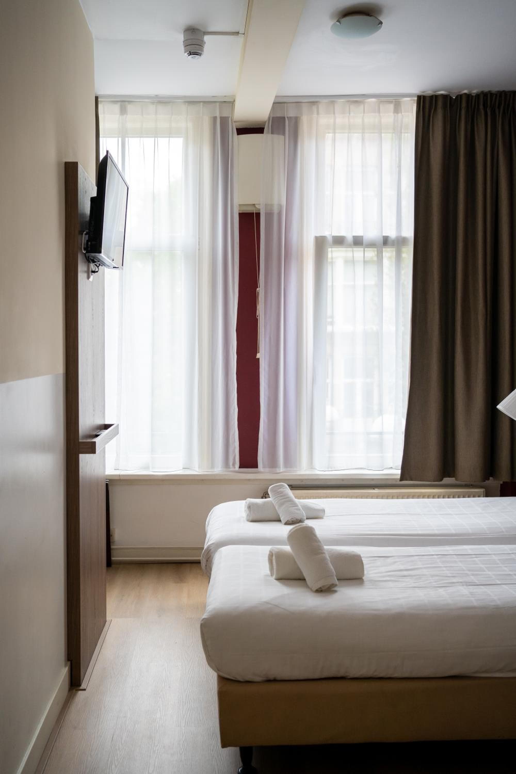 Aadam Wilhelmina Hotel — 12