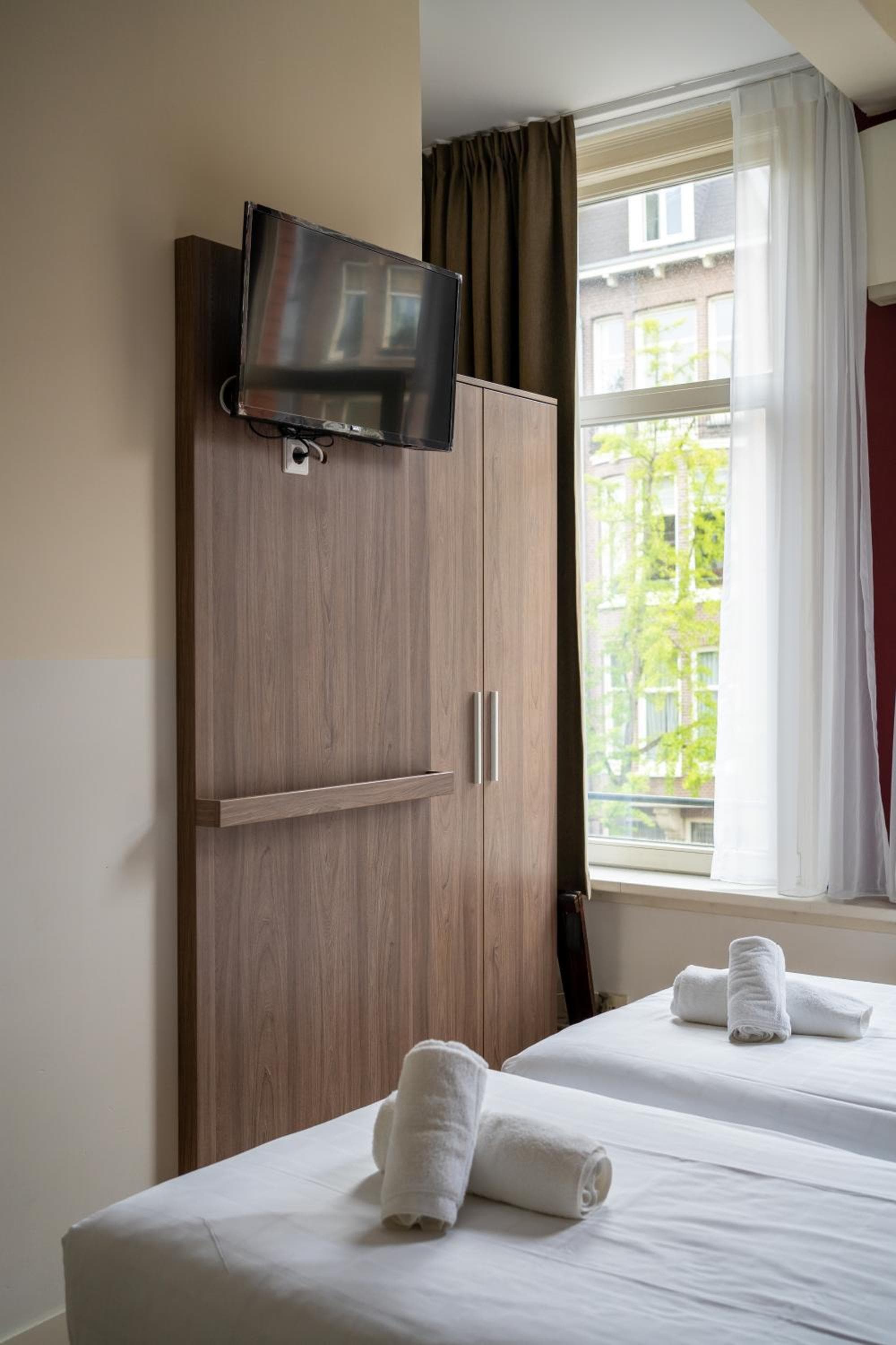 Aadam Wilhelmina Hotel — 21