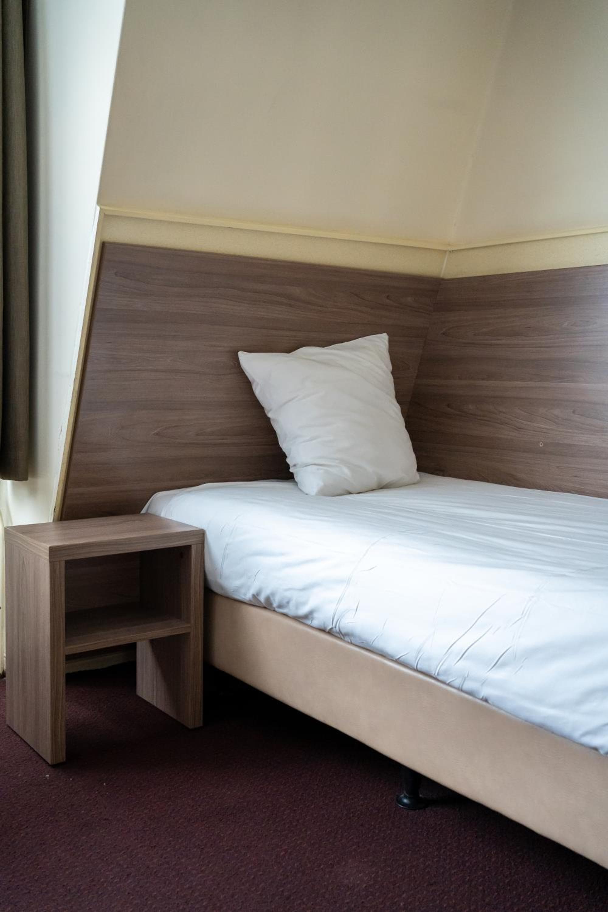 Aadam Wilhelmina Hotel — 13