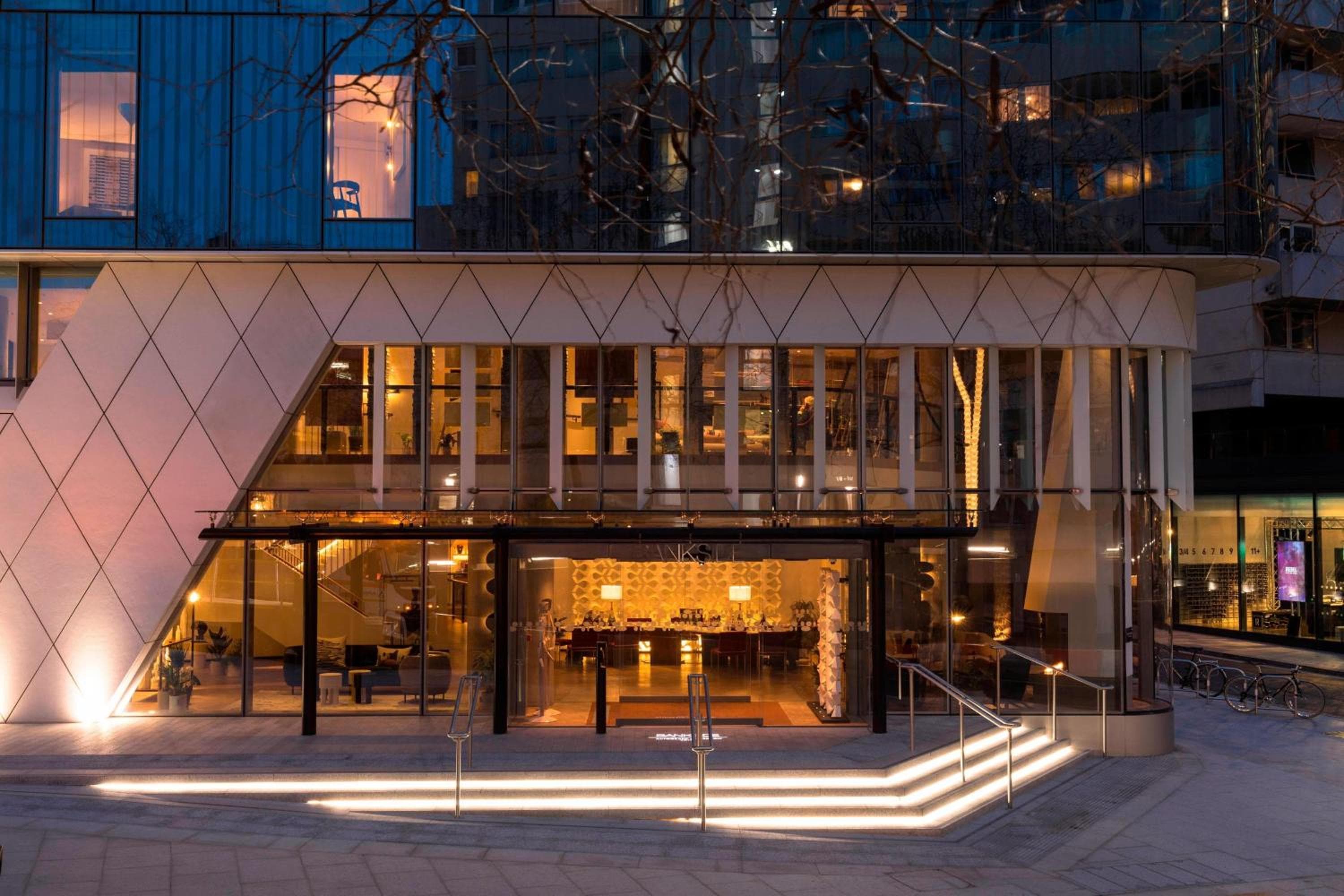 Bankside Hotel, Autograph Collection — 1