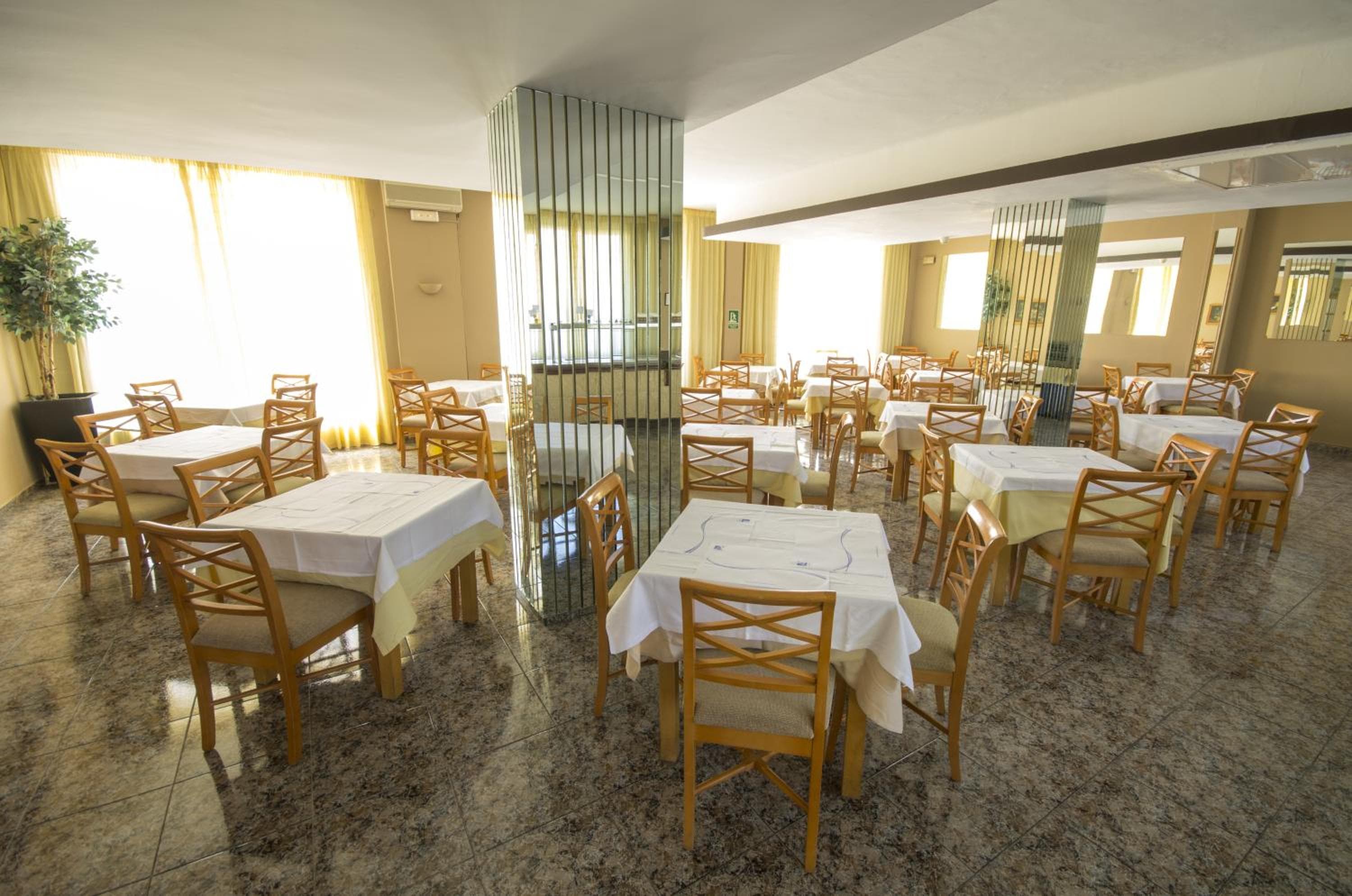 azuLine Hotel Mediterráneo — 17