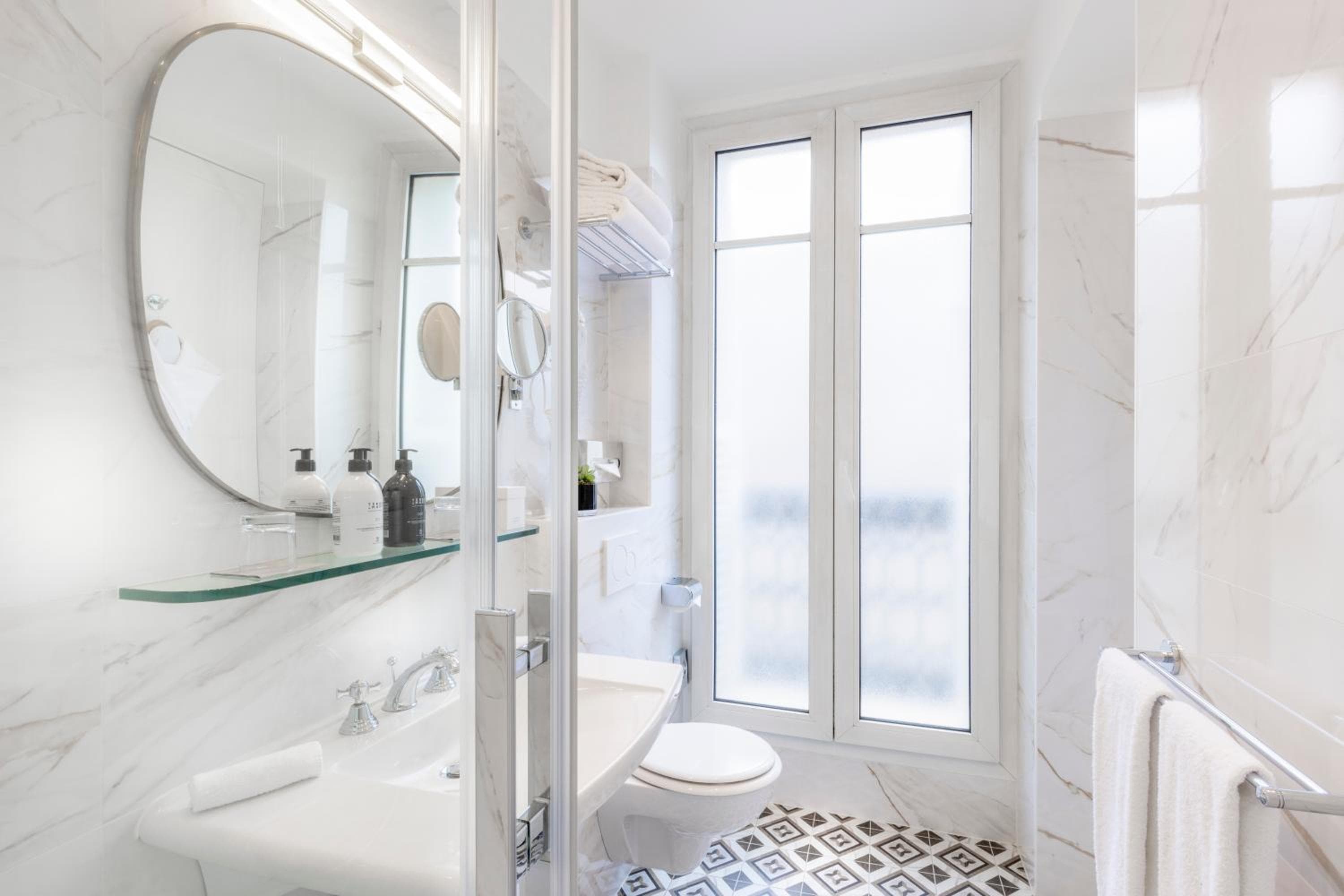 Hotel Claridge Paris — 22