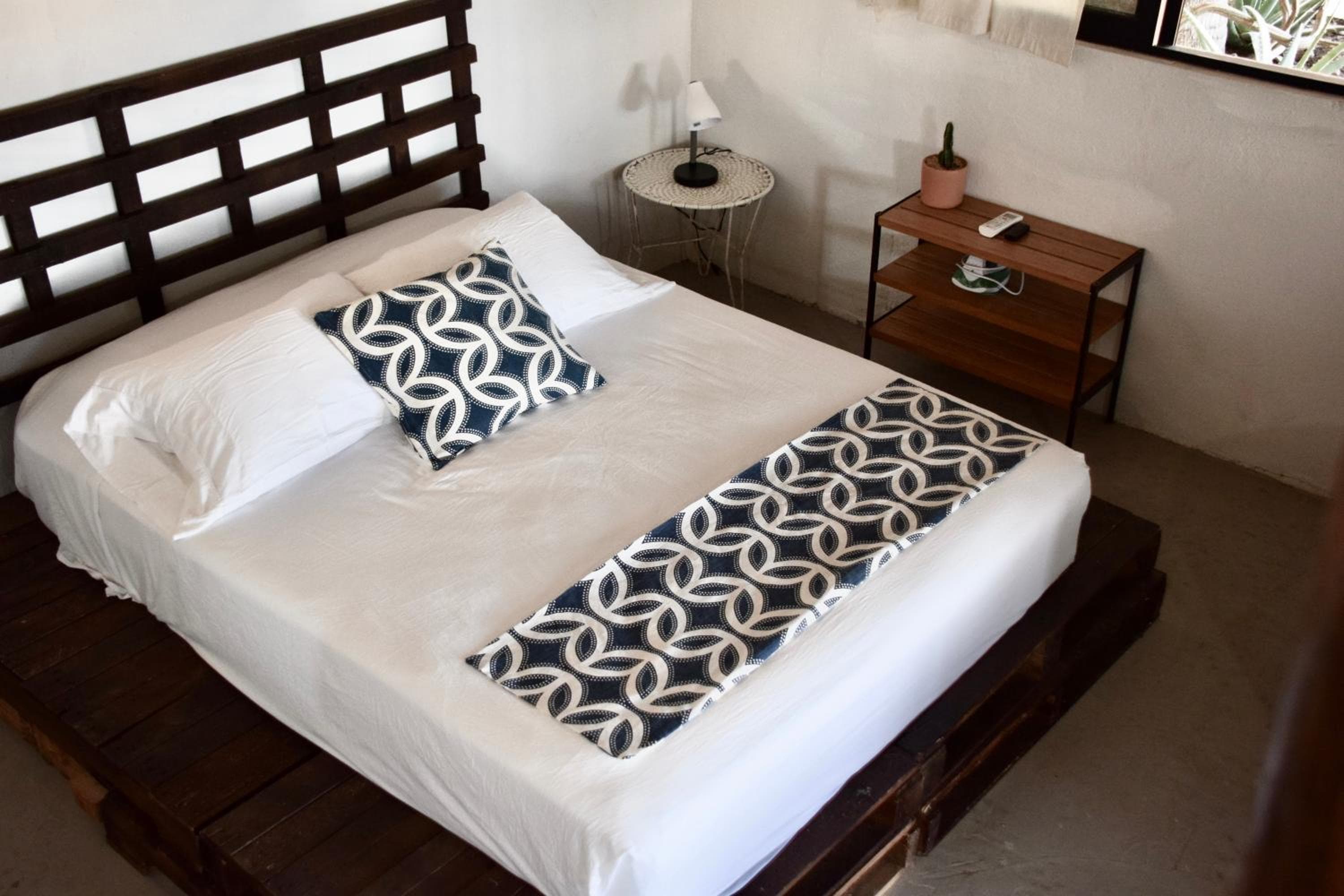RUSTICO LOUNGE-Property in front of the beach — 15