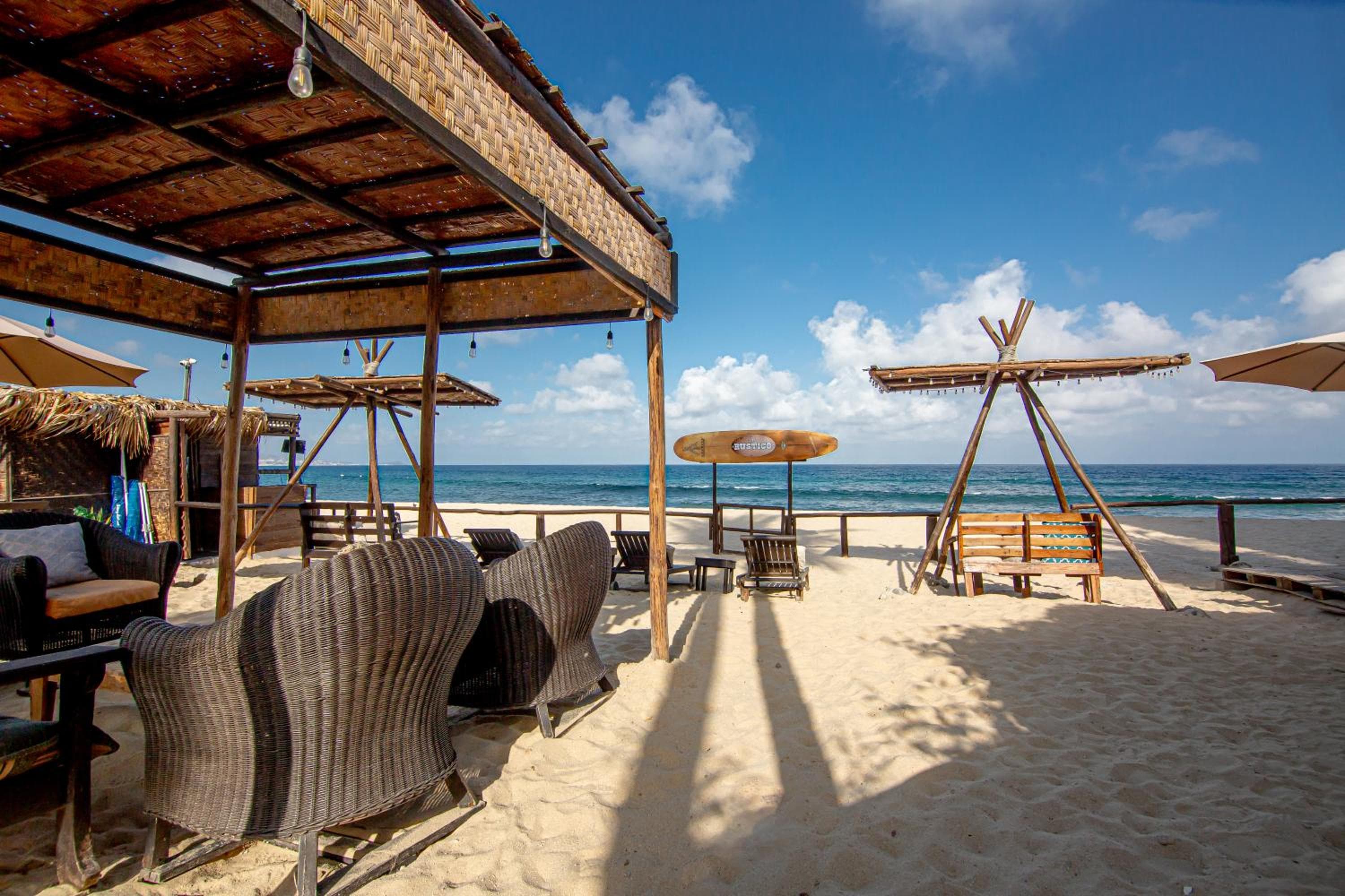 RUSTICO LOUNGE-Property in front of the beach — 9