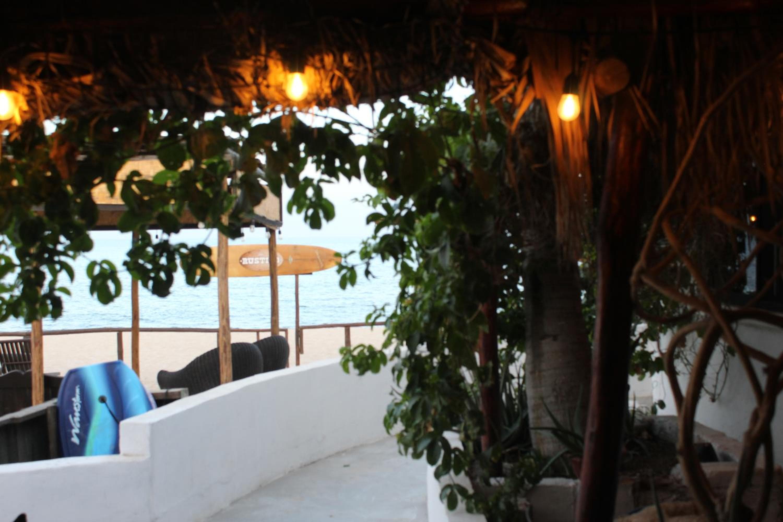RUSTICO LOUNGE-Property in front of the beach — 7