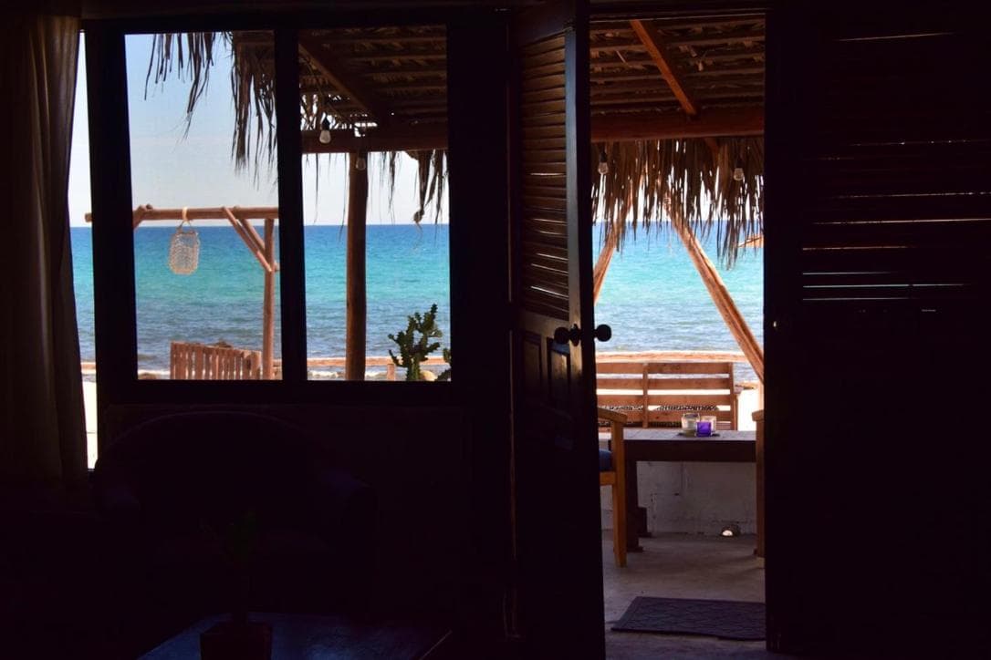 RUSTICO LOUNGE-Property in front of the beach — 2