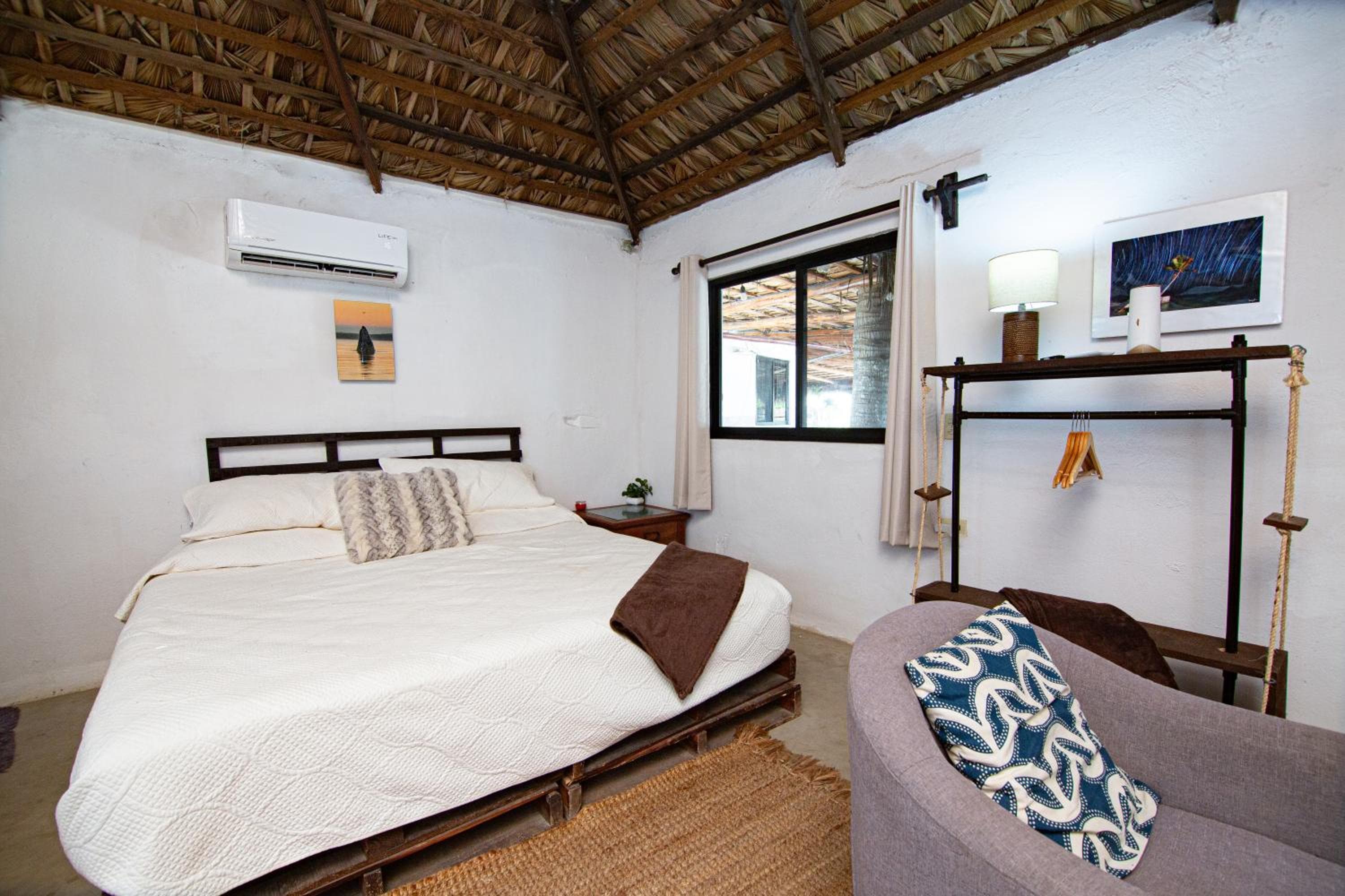 RUSTICO LOUNGE-Property in front of the beach — 18