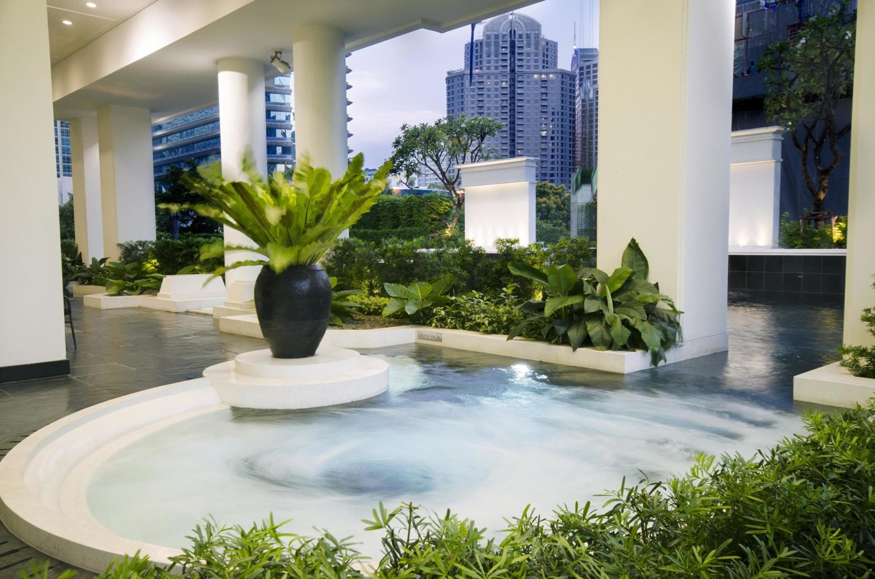 Grande Centre Point Ploenchit — 16
