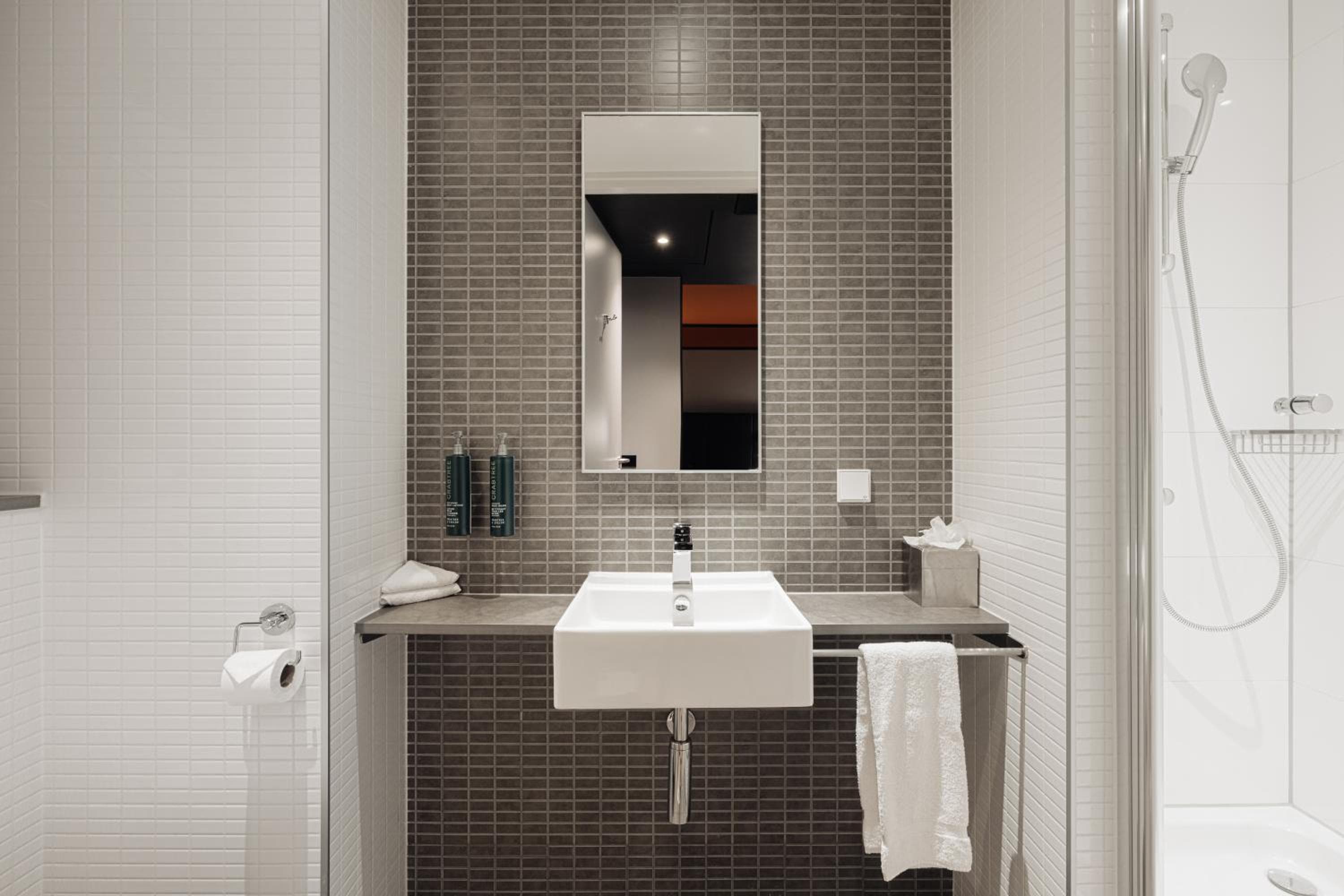 DoubleTree by Hilton Amsterdam Centraal Station — 13
