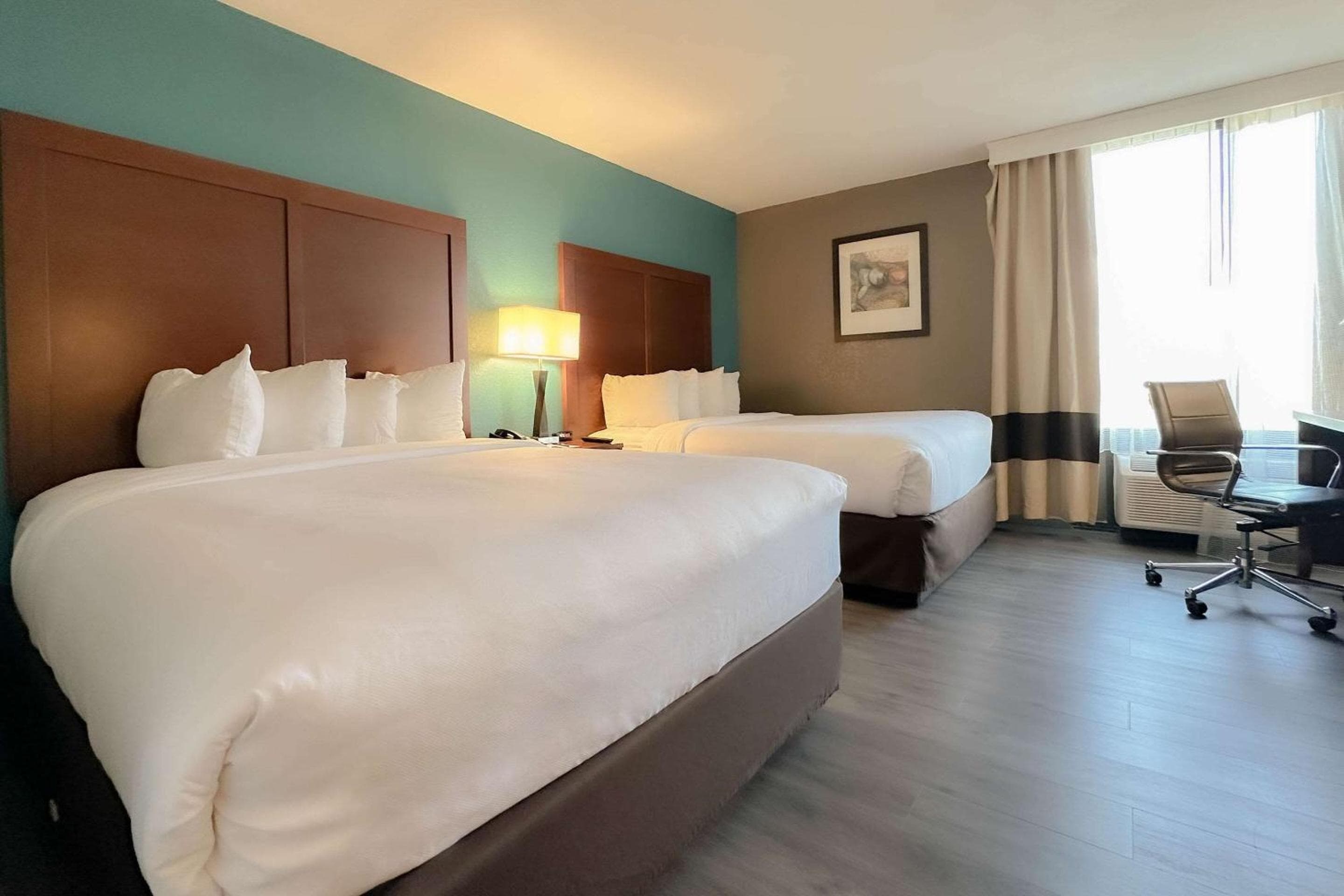 Comfort Inn & Suites Kissimmee by the Parks — 25