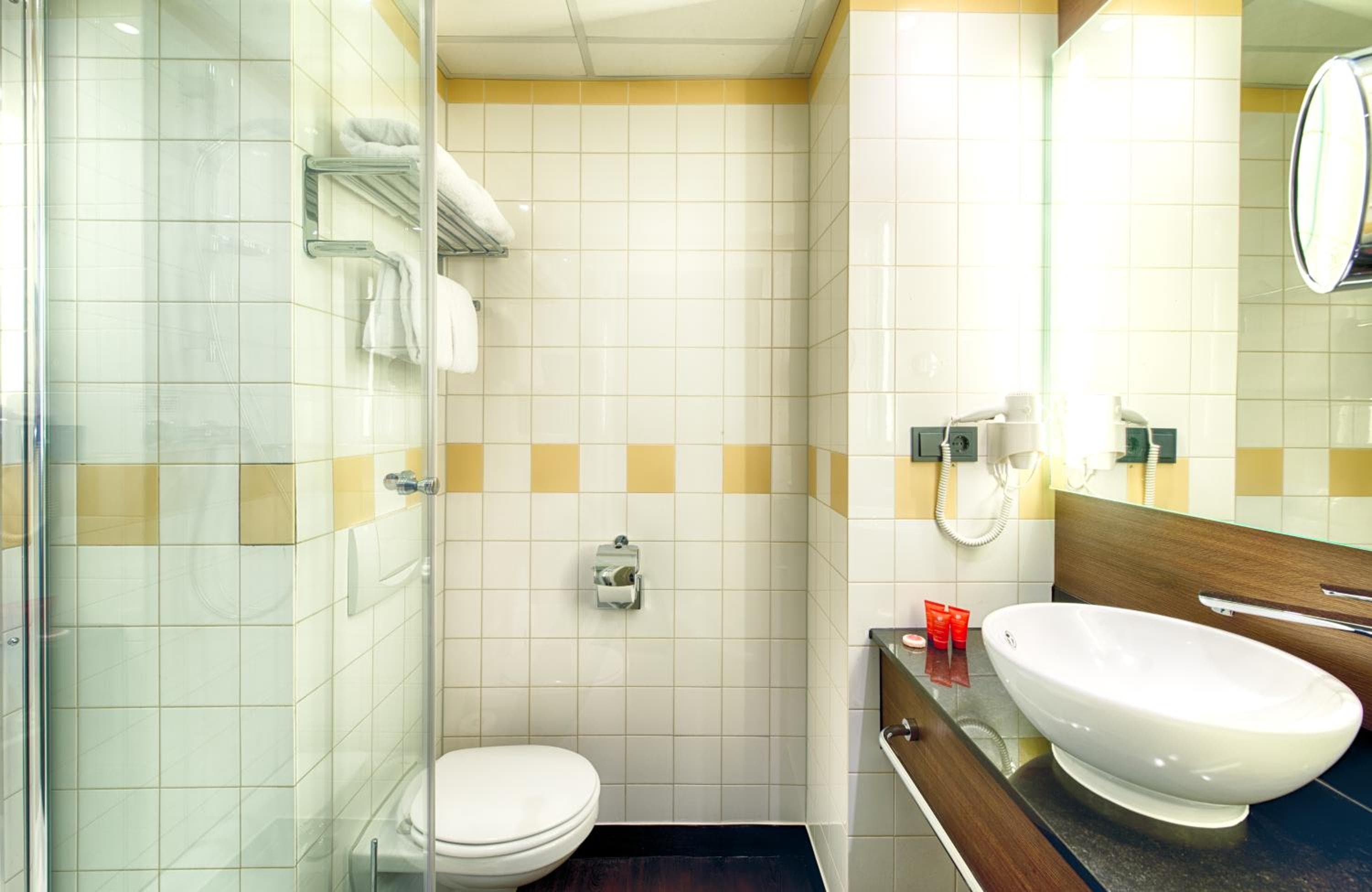 Leonardo Hotel Amsterdam Centro Città — 8