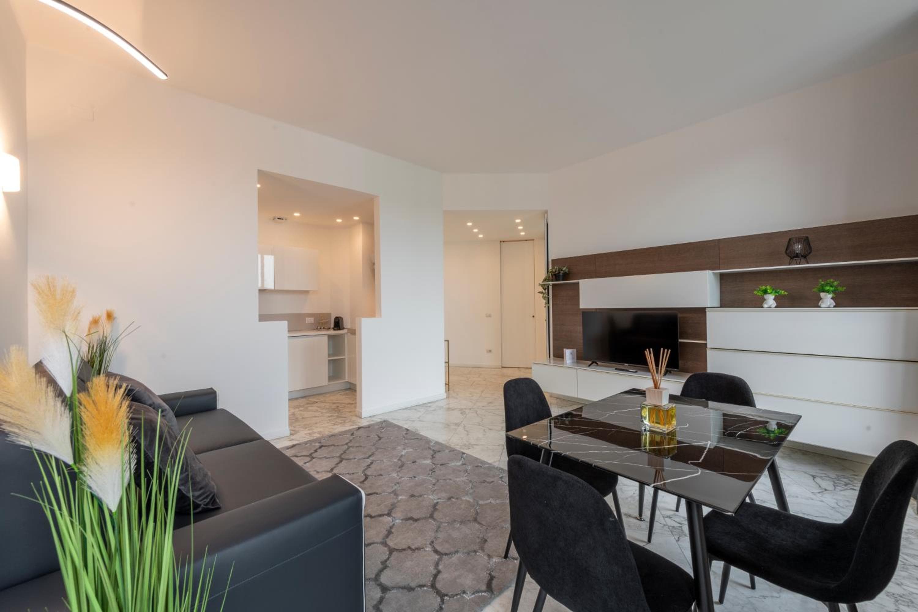 Milan Royal Suites - Centro — 15