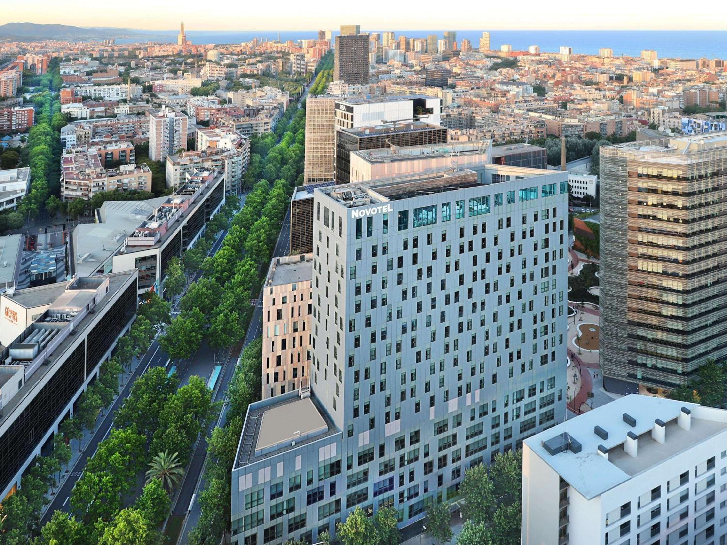 Novotel Barcelona City — 1