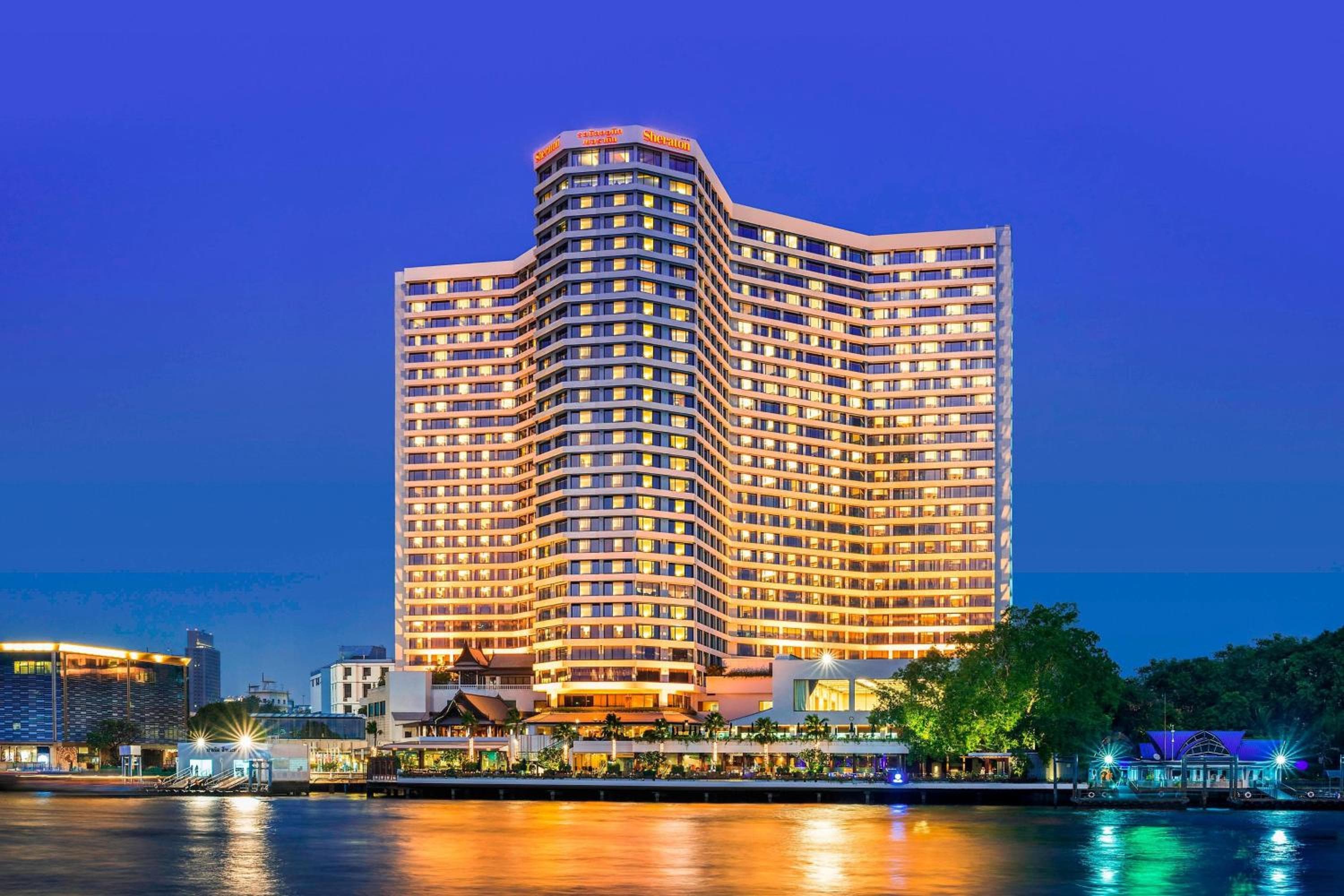 Royal Orchid Sheraton Riverside Hotel Bangkok — 25