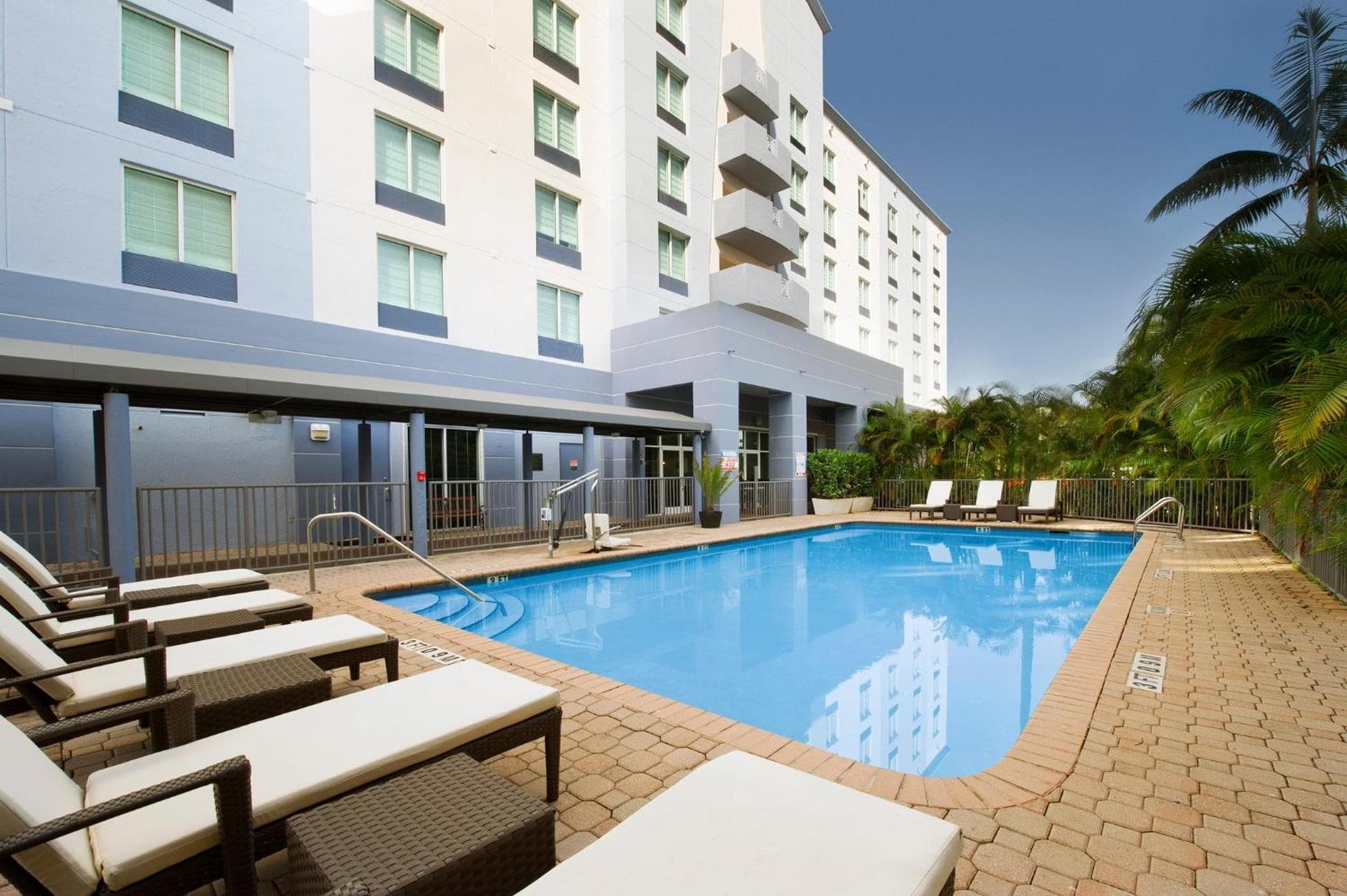 Holiday Inn Miami-Doral Area by IHG — 15