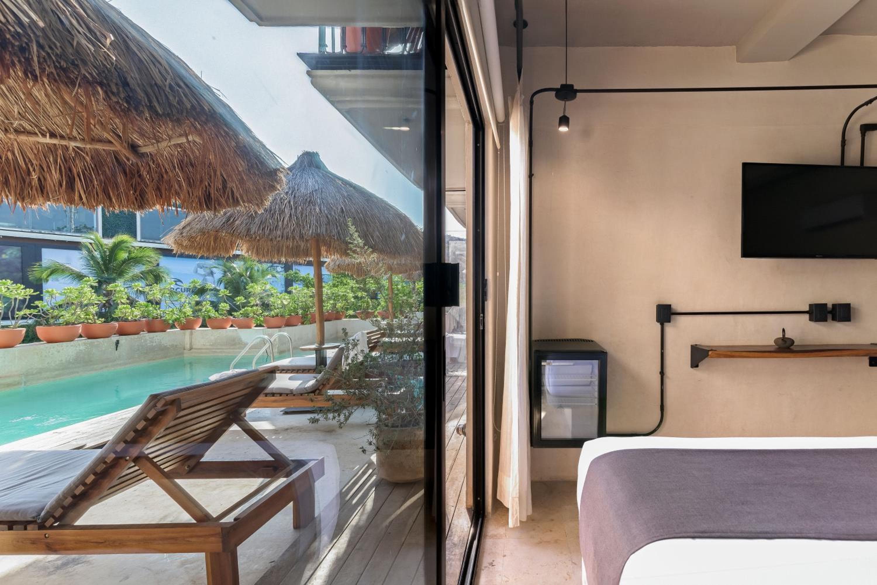 Caribbean Paradise Hotel & Spa - 5th Avenue — 28