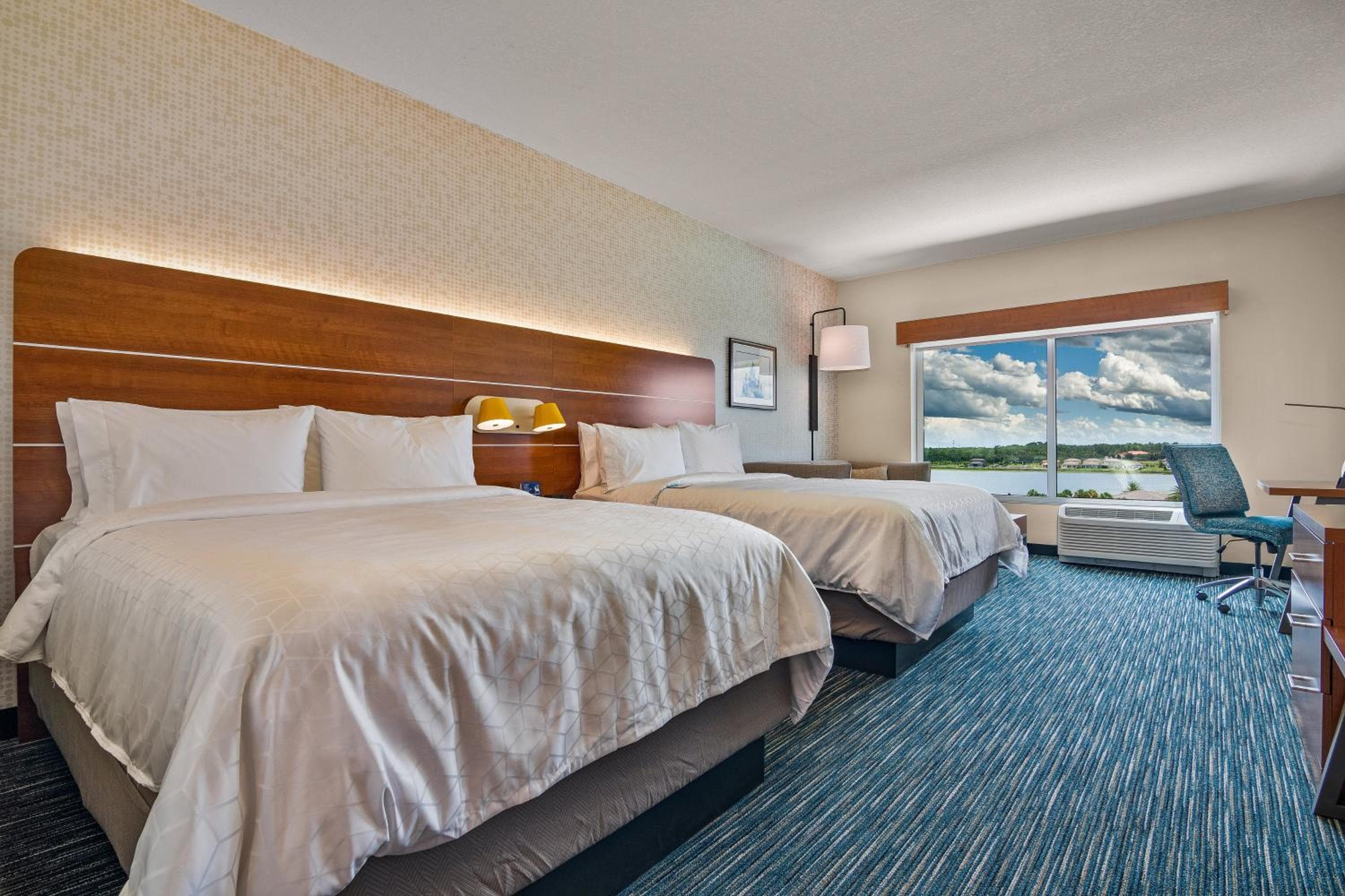 Holiday Inn Express & Suites Orlando- Lake Buena Vista by IHG — 16