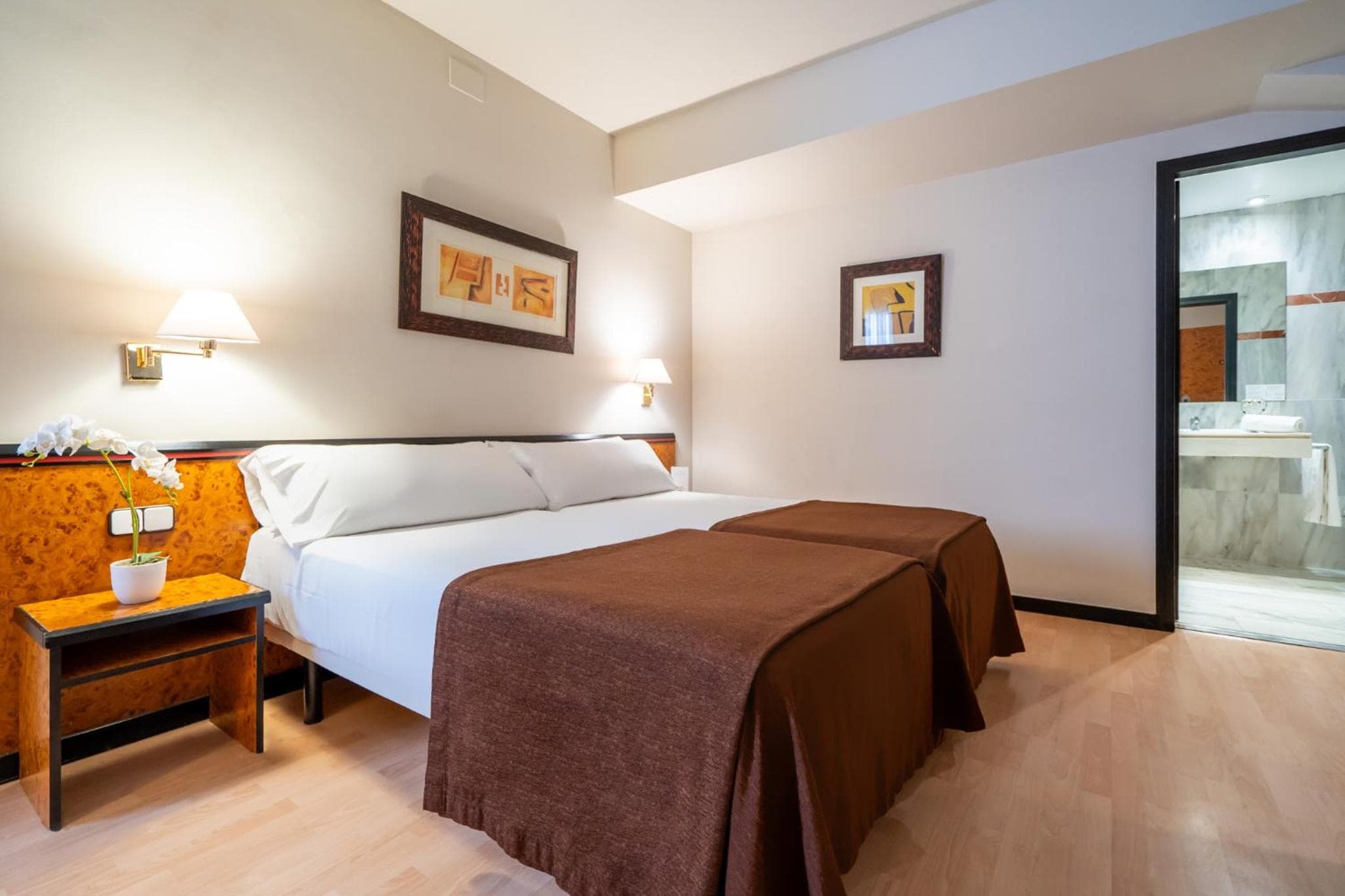 Hotel Glòries — 23