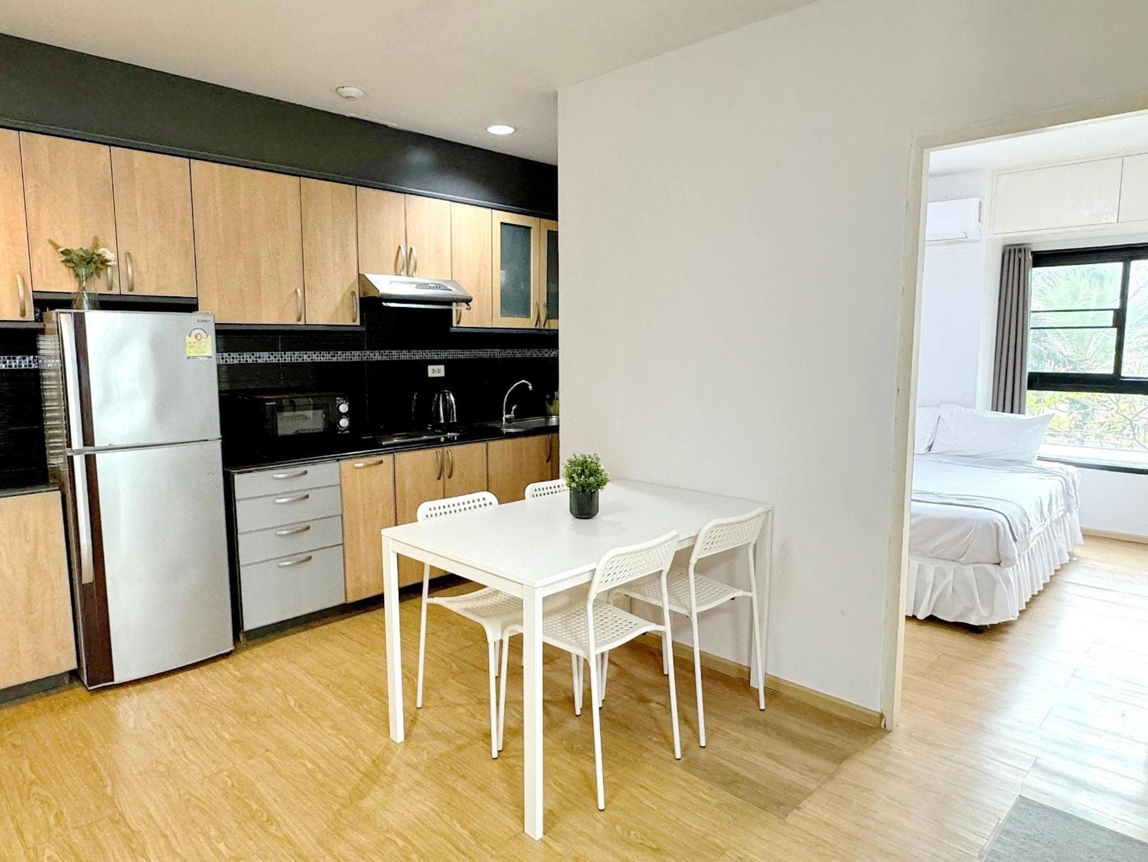Center Bangkok Suite next to Platinum mall — 27