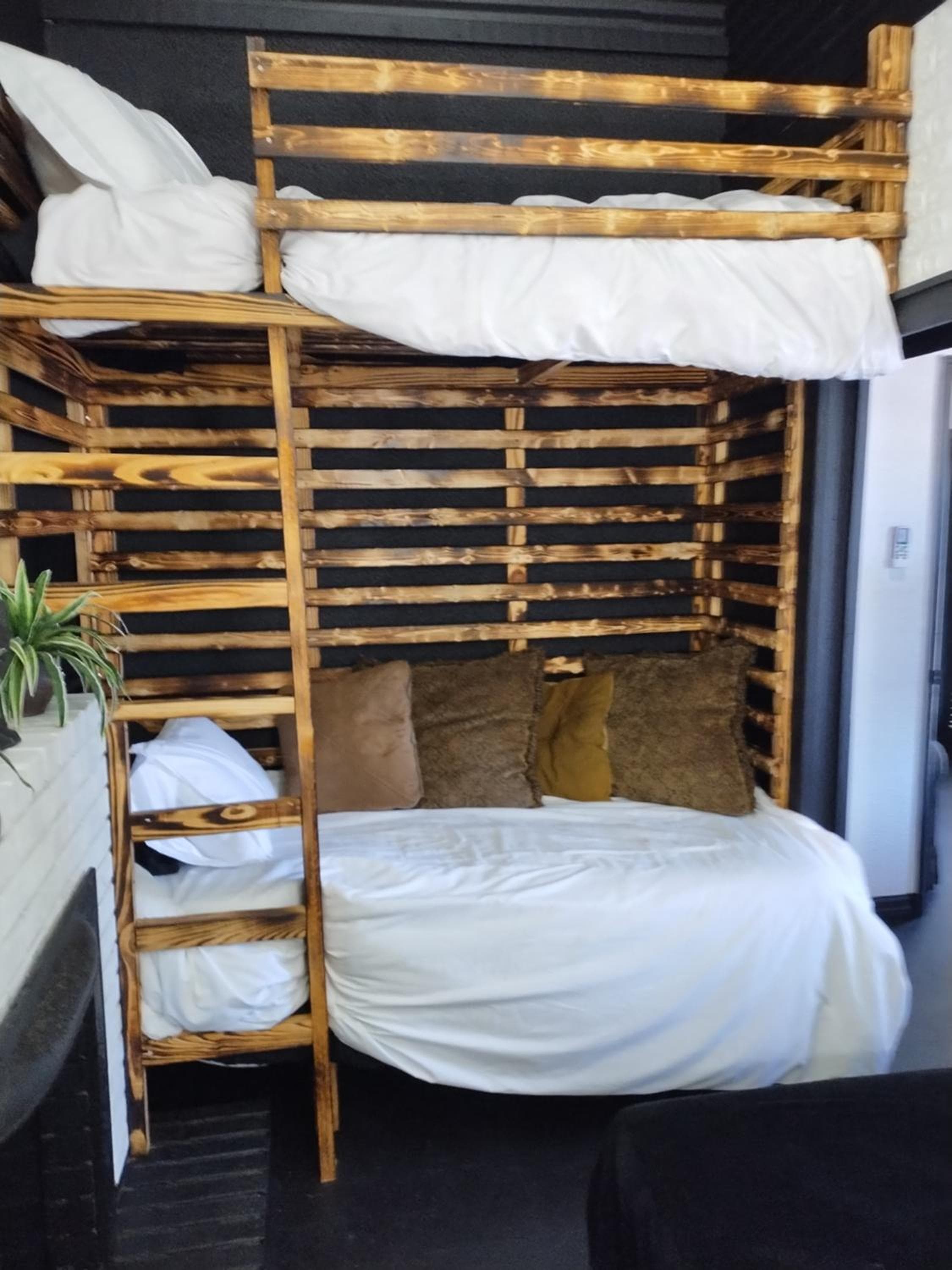 Palm Villa Hostel — 4