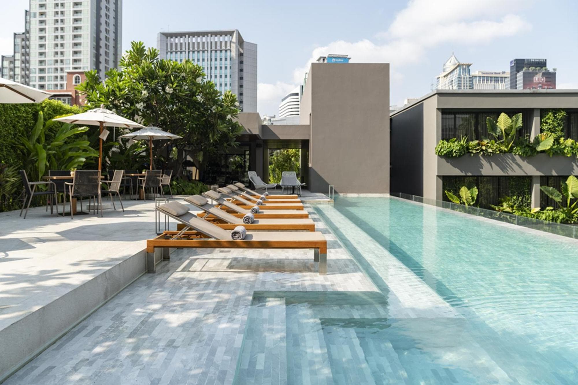 Ad Lib Hotel Bangkok — 2