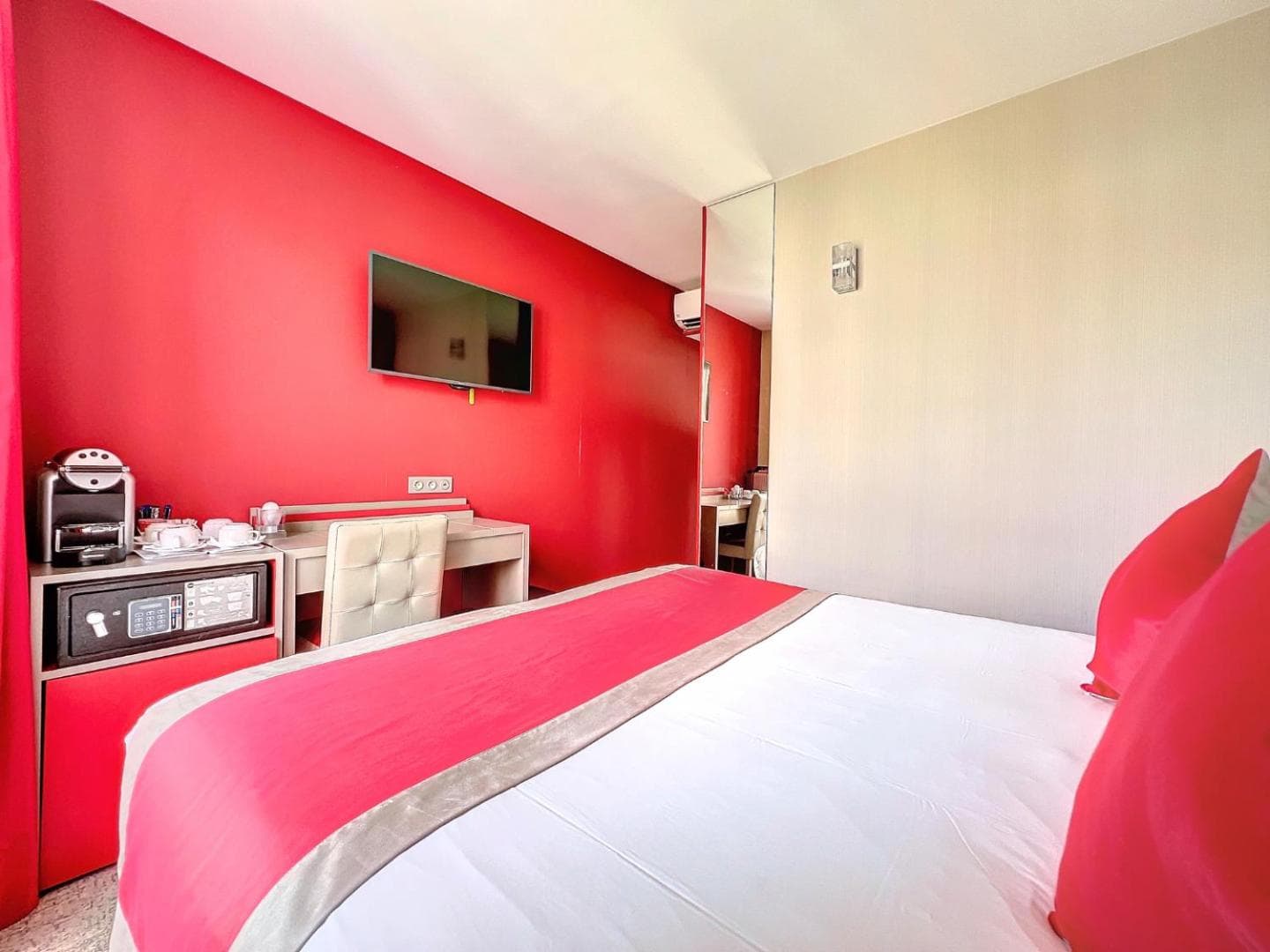 Best Western Nouvel Orléans Montparnasse — 14