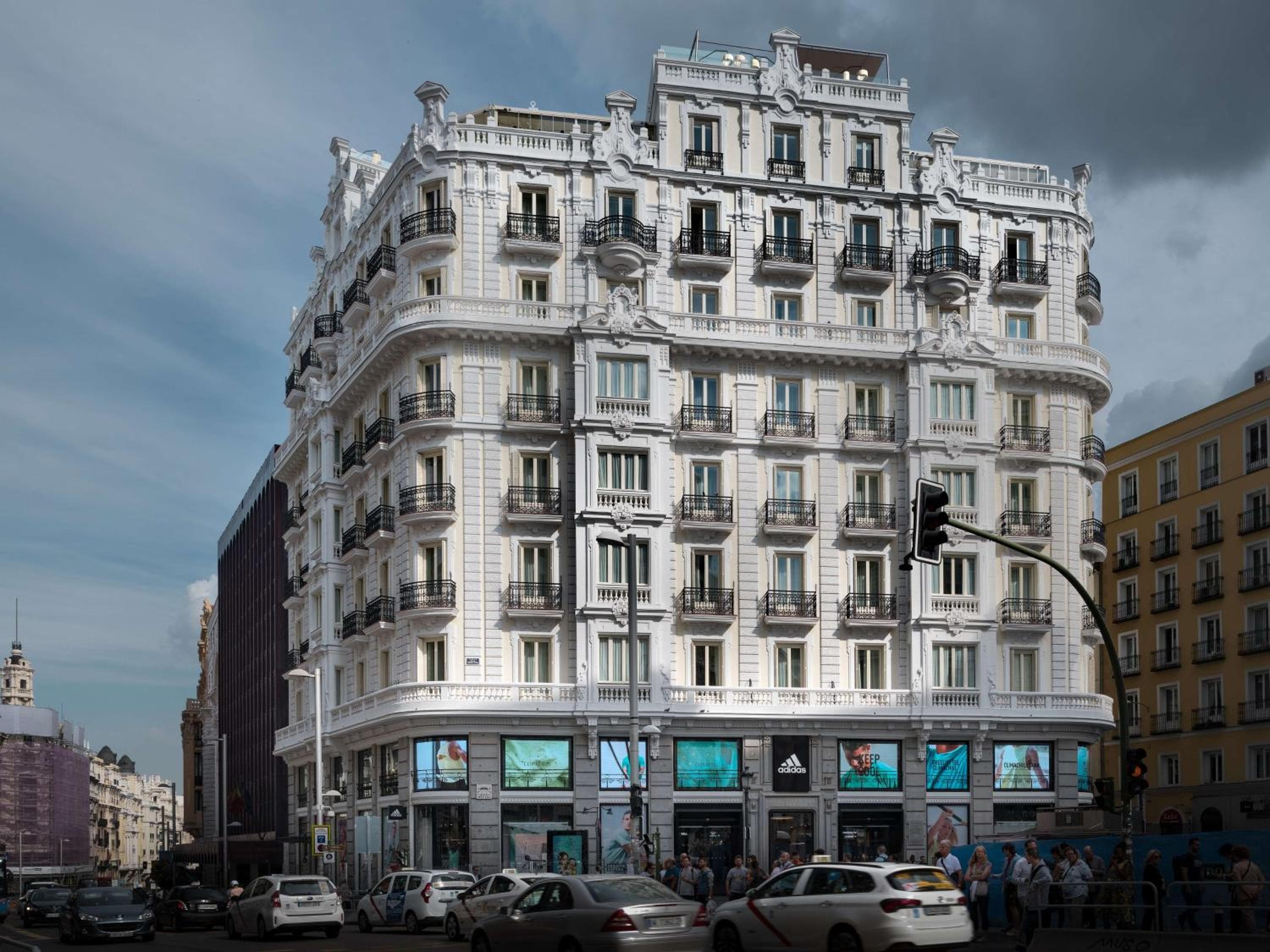 NH Collection Madrid Gran Vía — 13