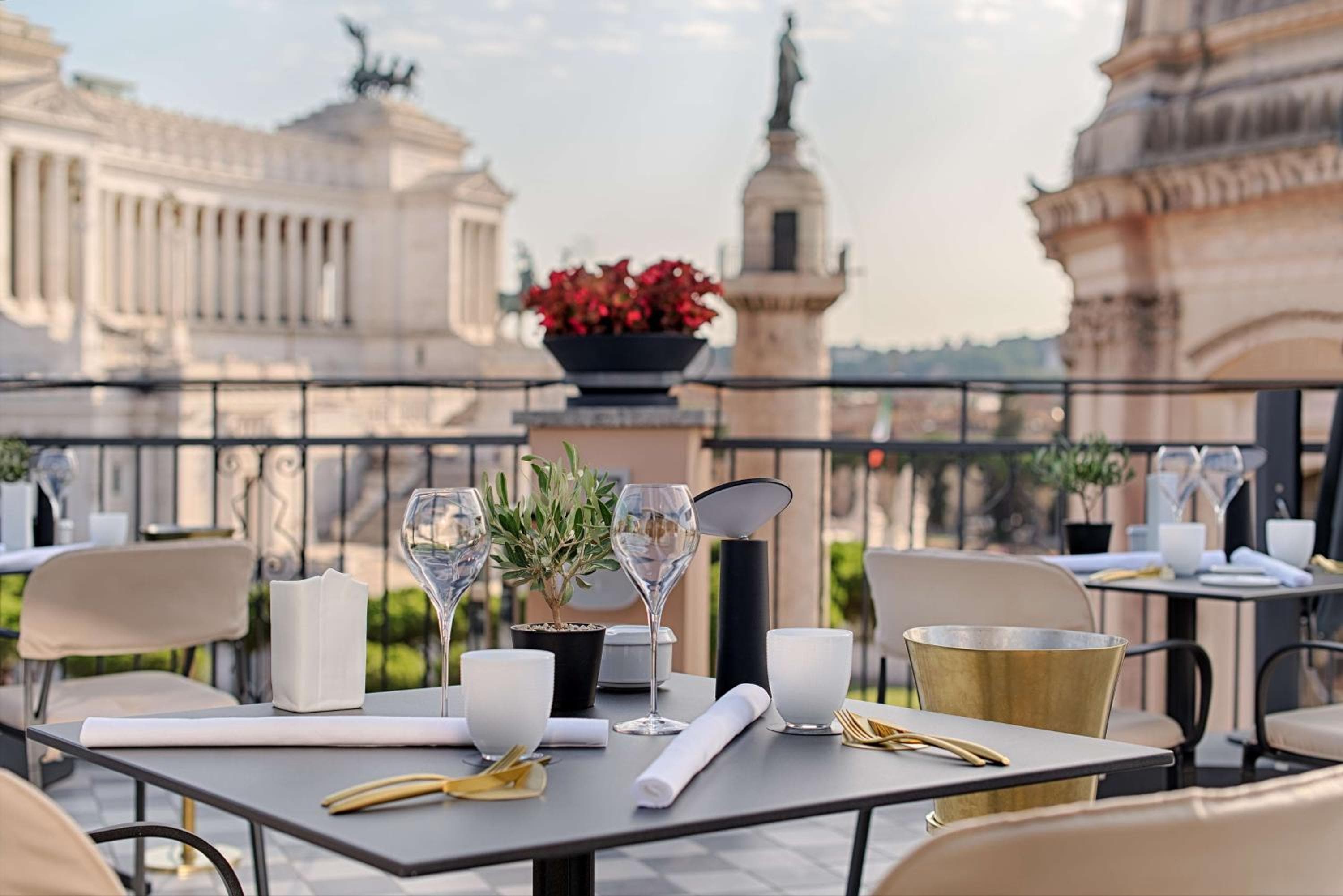 NH Collection Roma Fori Imperiali — 21