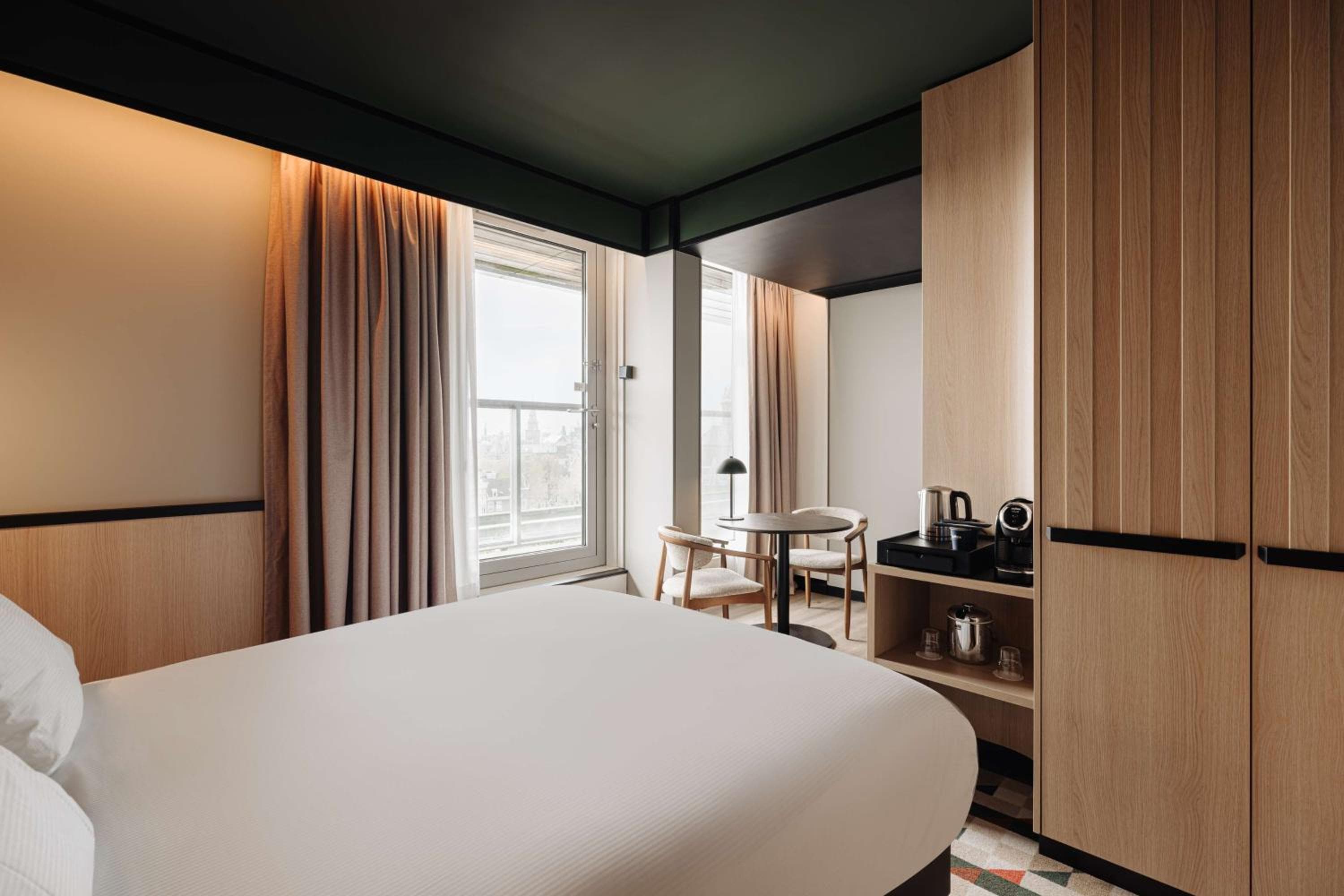 DoubleTree by Hilton Amsterdam Centraal Station — 12