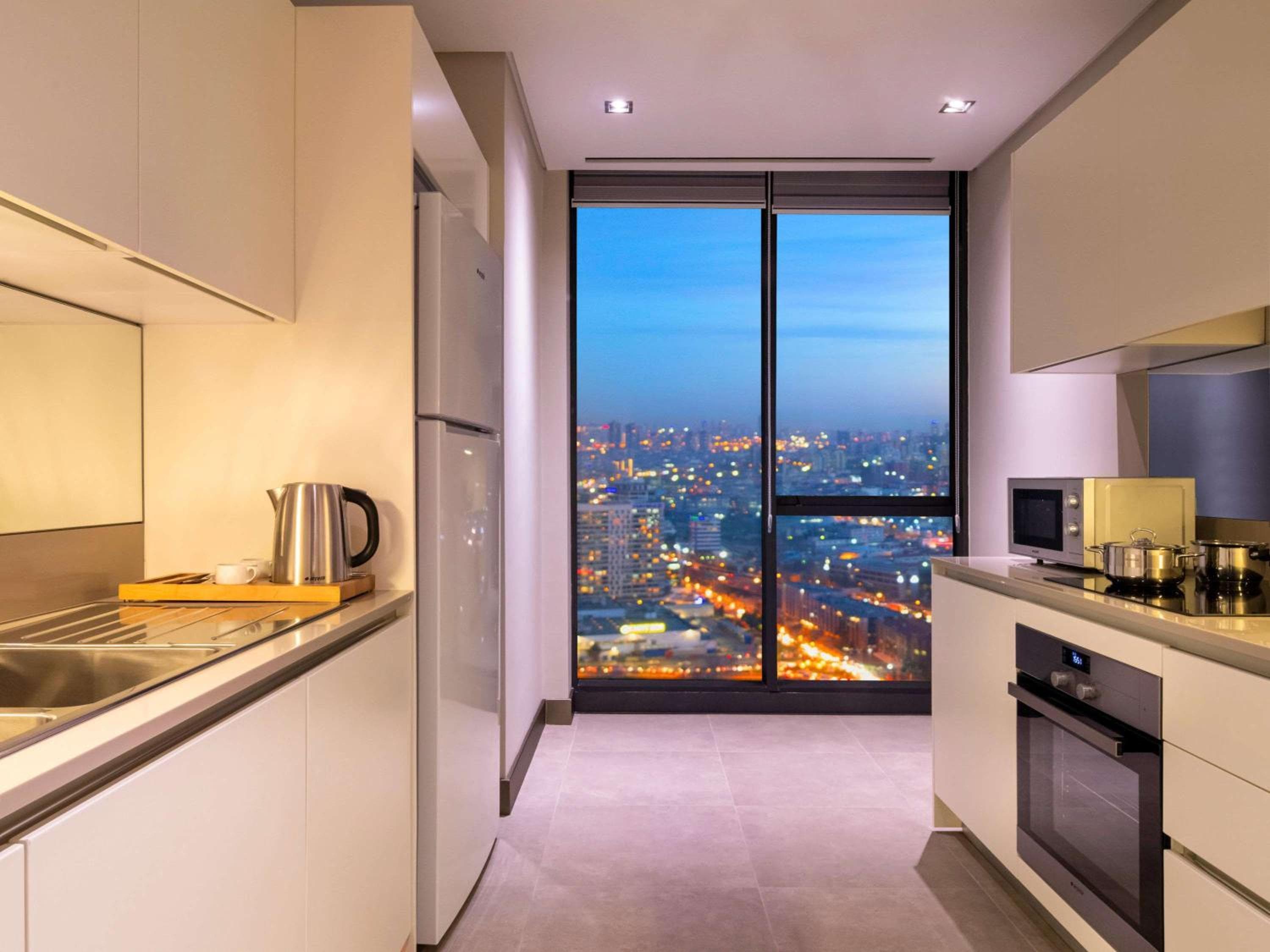 Mövenpick Living Istanbul West — 18
